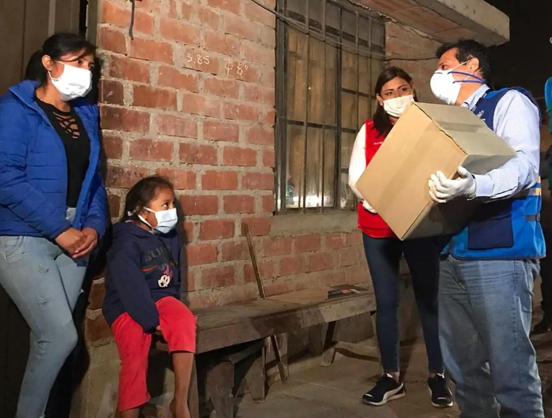 MLM entregó vecinos de SJM 1,400 canastas de víveres a familias en situación vulnerable, en apoyo contra el Covi-19.Foto:ANDINA/MLM