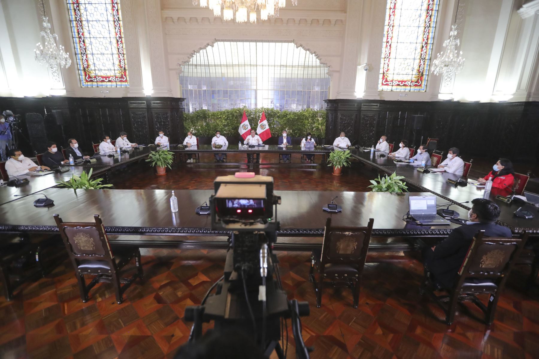 Presidente de la República, Martín Vizcarra ofrece conferencia de prensa, junto a sus ministros de Estado para informar el avance de las medidas adoptadas por el estado de emergencia nacional para contener el avance del coronavirus en el país. Foto: Presidencia