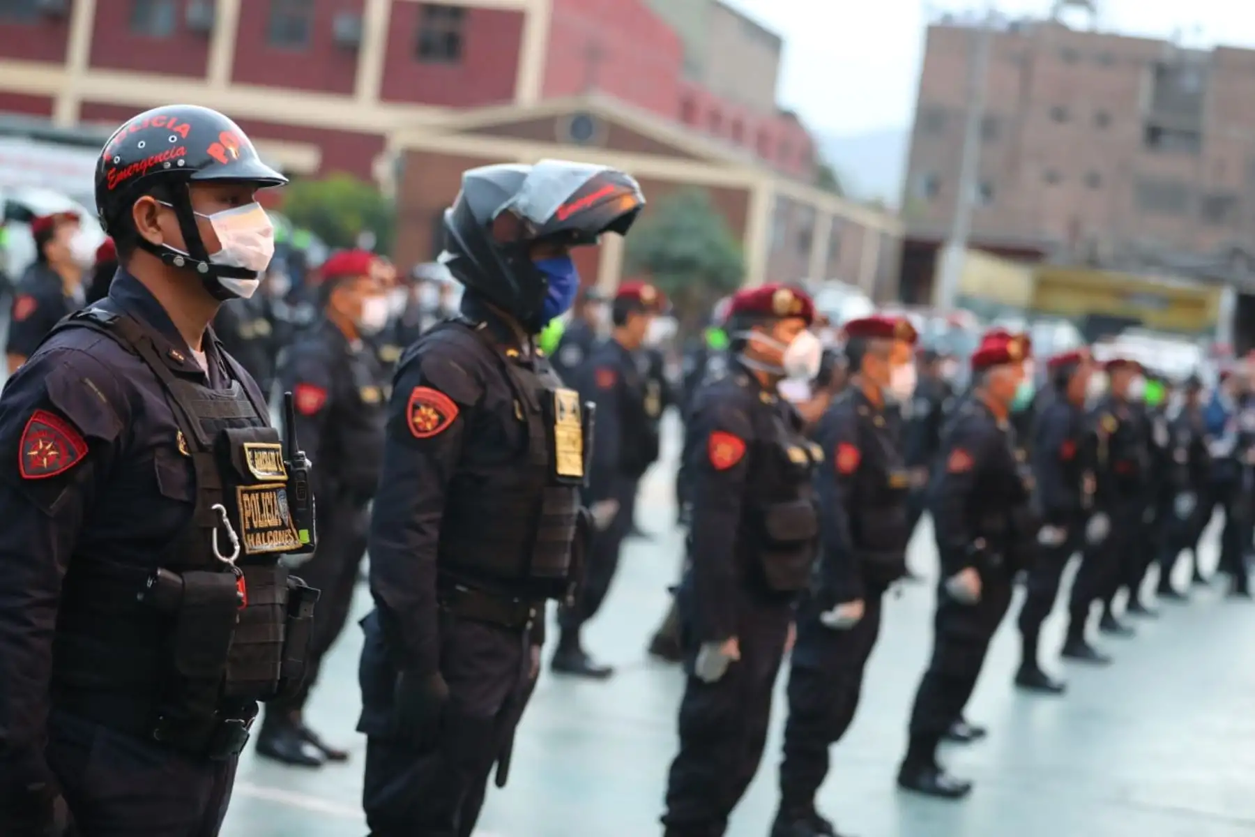 Presidente Martín Vizcarra expresa su reconocimiento a la labor de la Policía Nacional frente al coronavirus.
