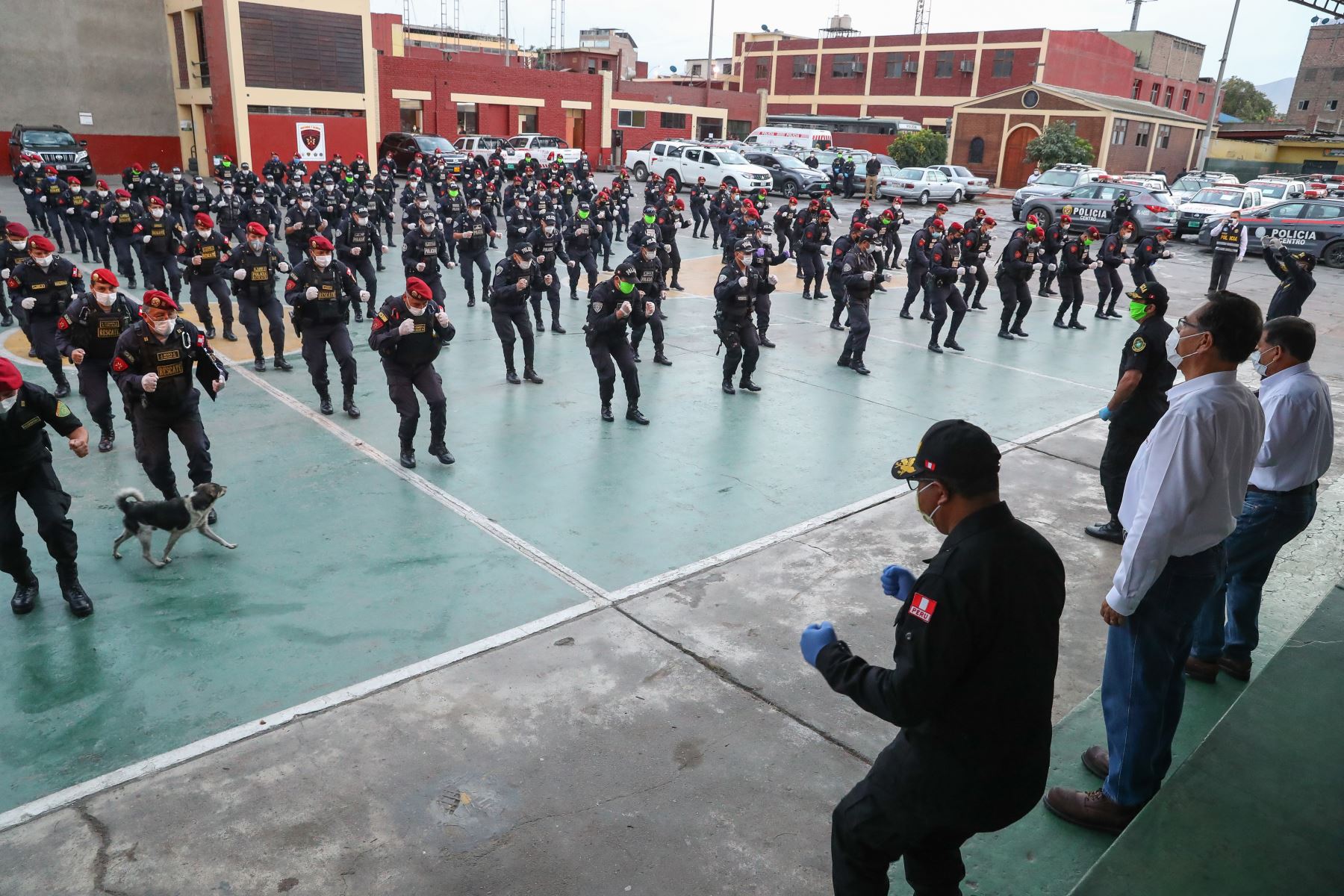 Foto: Policías y militares que fallezcan ejerciendo funciones ante el COVID-19 recibirán el ascenso póstumo /Fuente: Andina-Prensa Presidencia de la República
