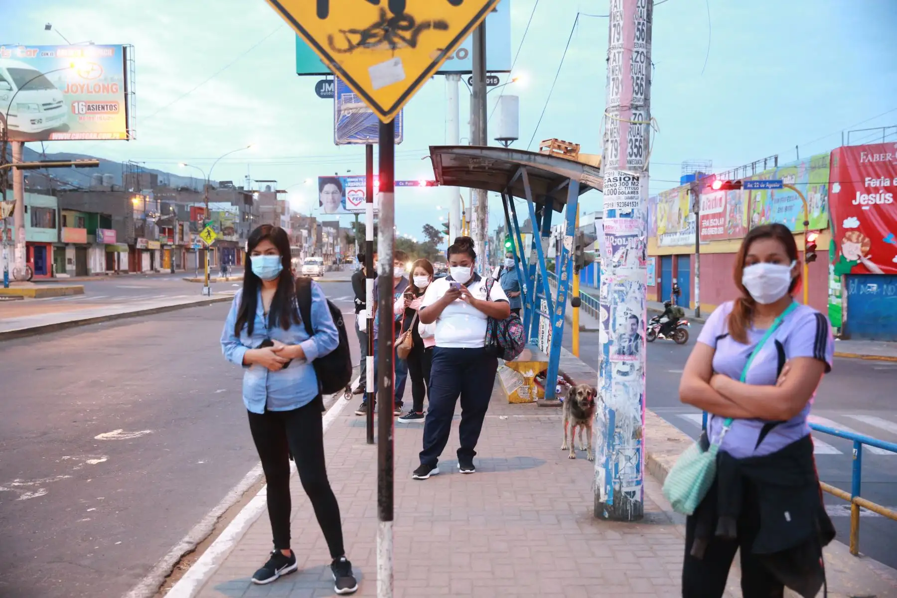 Avenida Túpac Amaru es una de las que presentan más casos de coronavirus, según EsSalud. Foto: ANDINA/Jhony Laurente