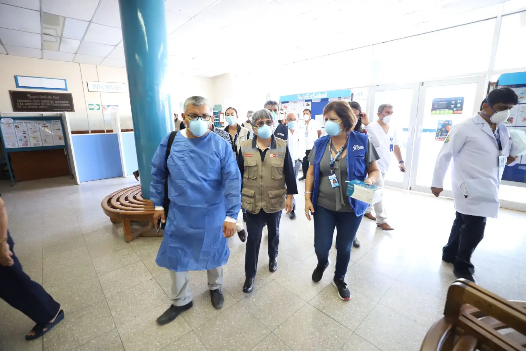 Ministra de Cultura Sonia Guillén supervisó el Hospital Almanzor Aguinaga de ESSALUD, el Hospital Regional Lambayeque y la implementación de Call Center en la Gerencia Regional de Salud.

Foto: Ministerio de Cultura