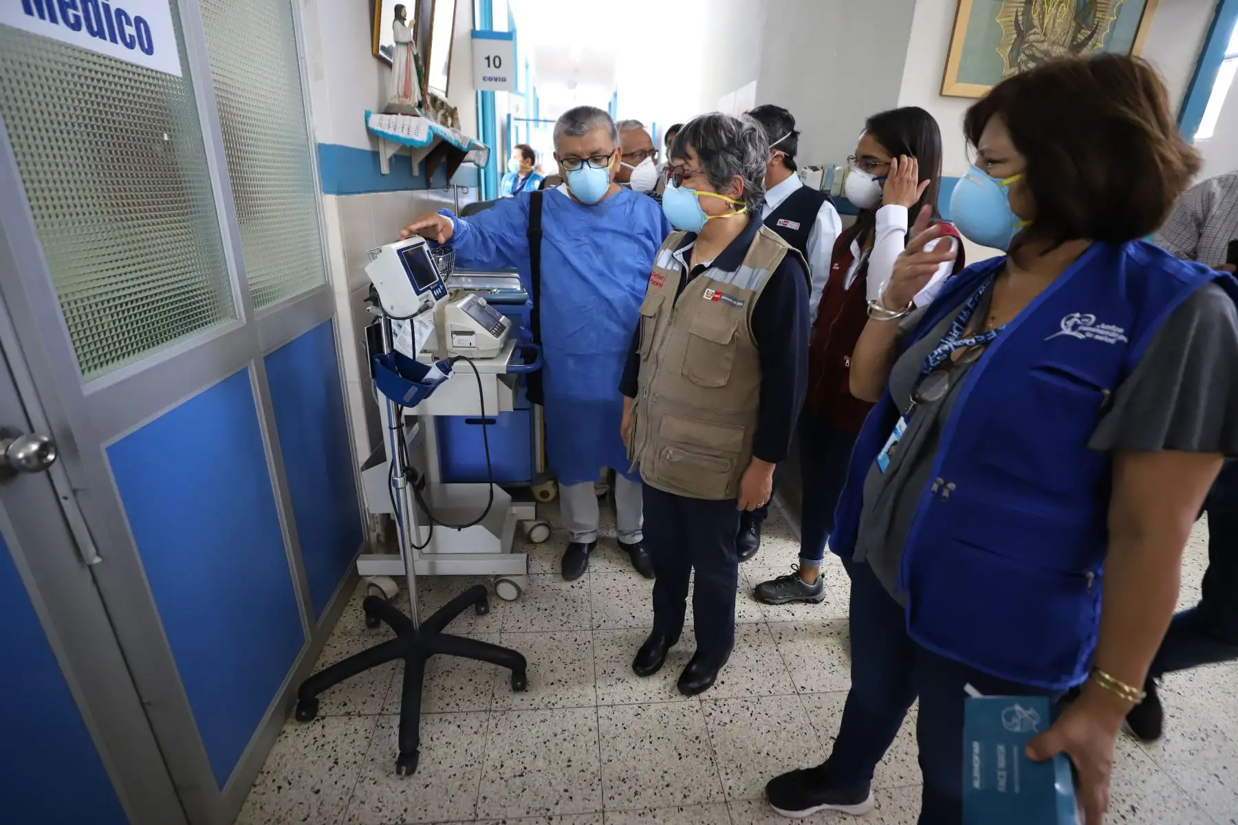 Ministra de Cultura Sonia Guillén supervisó el Hospital Almanzor Aguinaga de ESSALUD, el Hospital Regional Lambayeque y la implementación de Call Center en la Gerencia Regional de Salud.

Foto: Ministerio de Cultura