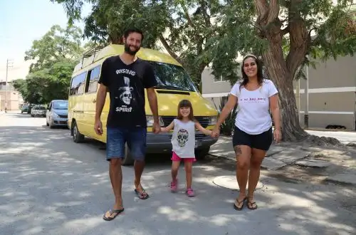 Ciudadanos argentinos que se encuentran varados en Ica piden ayuda al Gobierno y apruebe su salvoconducto para regresar a su país. Foto: Genry Bautista