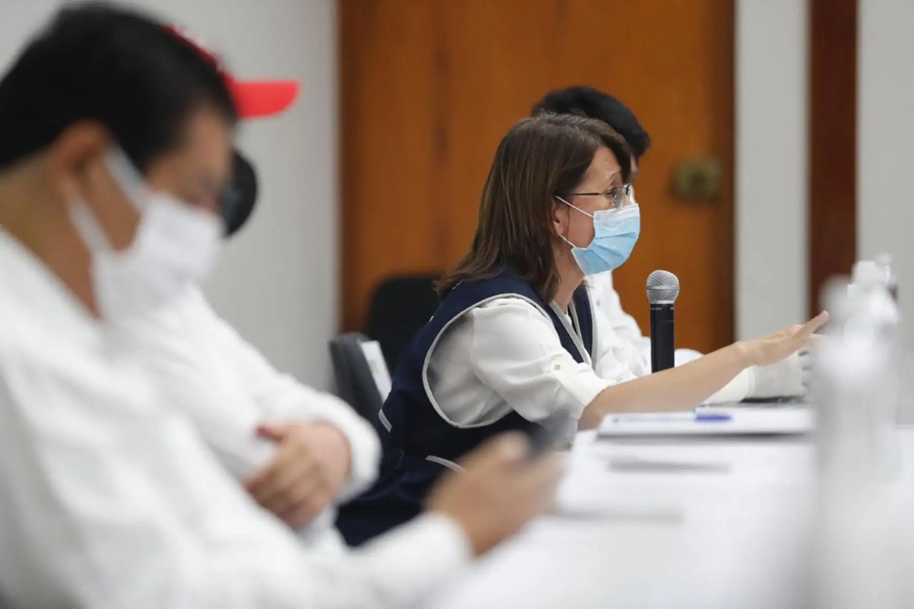 La jefa del Comando COVID-19, Pilar Mazzetti, llega a la  región de Piura trasladando pruebas para la detección del coronavirus.
Foto: Ministerio de Vivienda