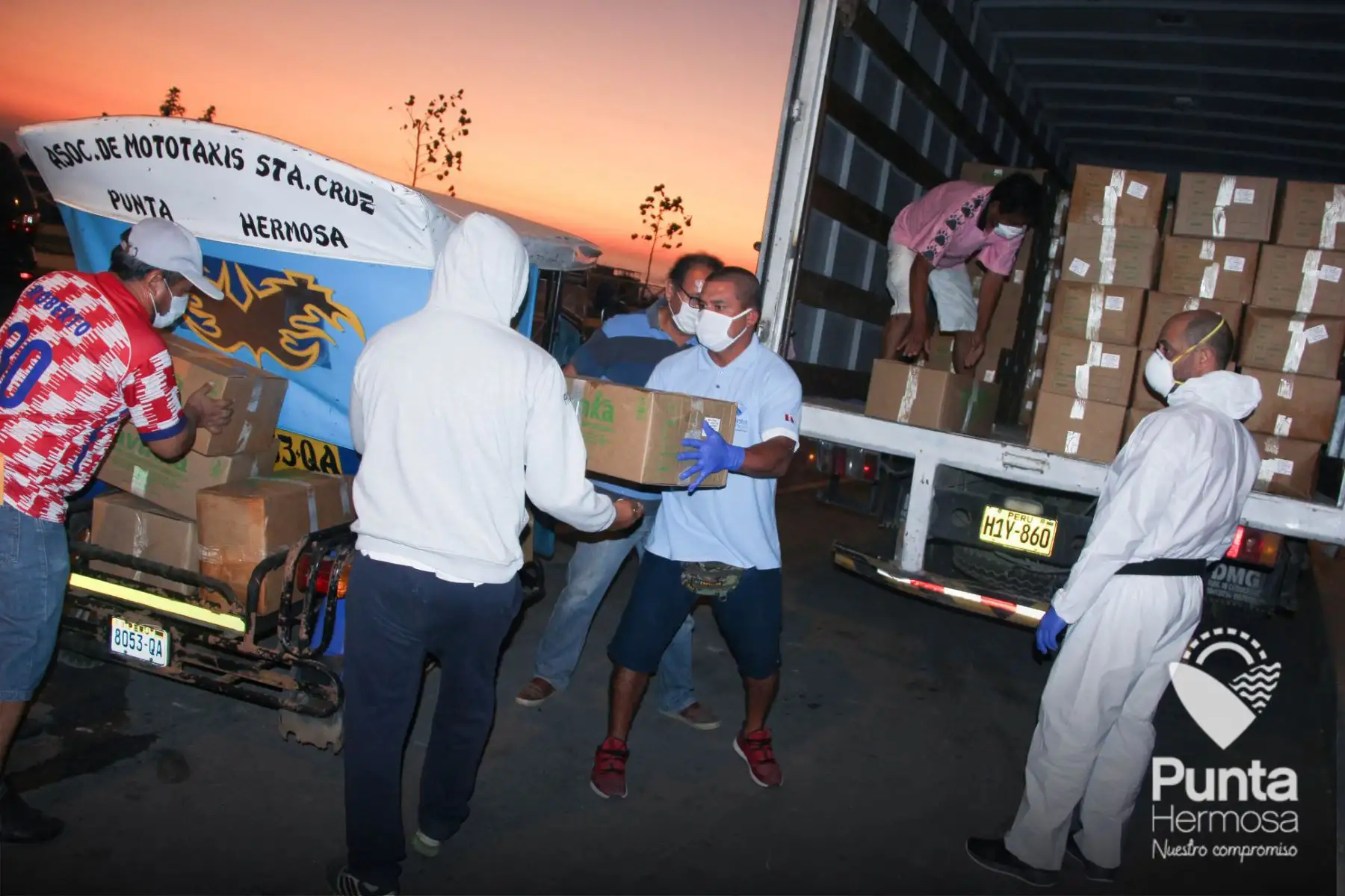 Municipalidad de Punta Hermosa entregó más de 6,000 pollos a familias más vulnerables de la jurisdicción gracias al apoyo de la Fundación Lima de la MML y empresas privadas. Foto: ANDINA/Municipalidad de Punta Hermosa
