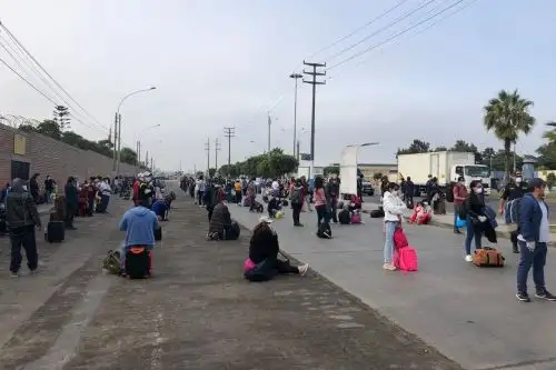Ciudadanos cusqueños retornarán a su región gracias a coordinaciones de su gobierno regional.