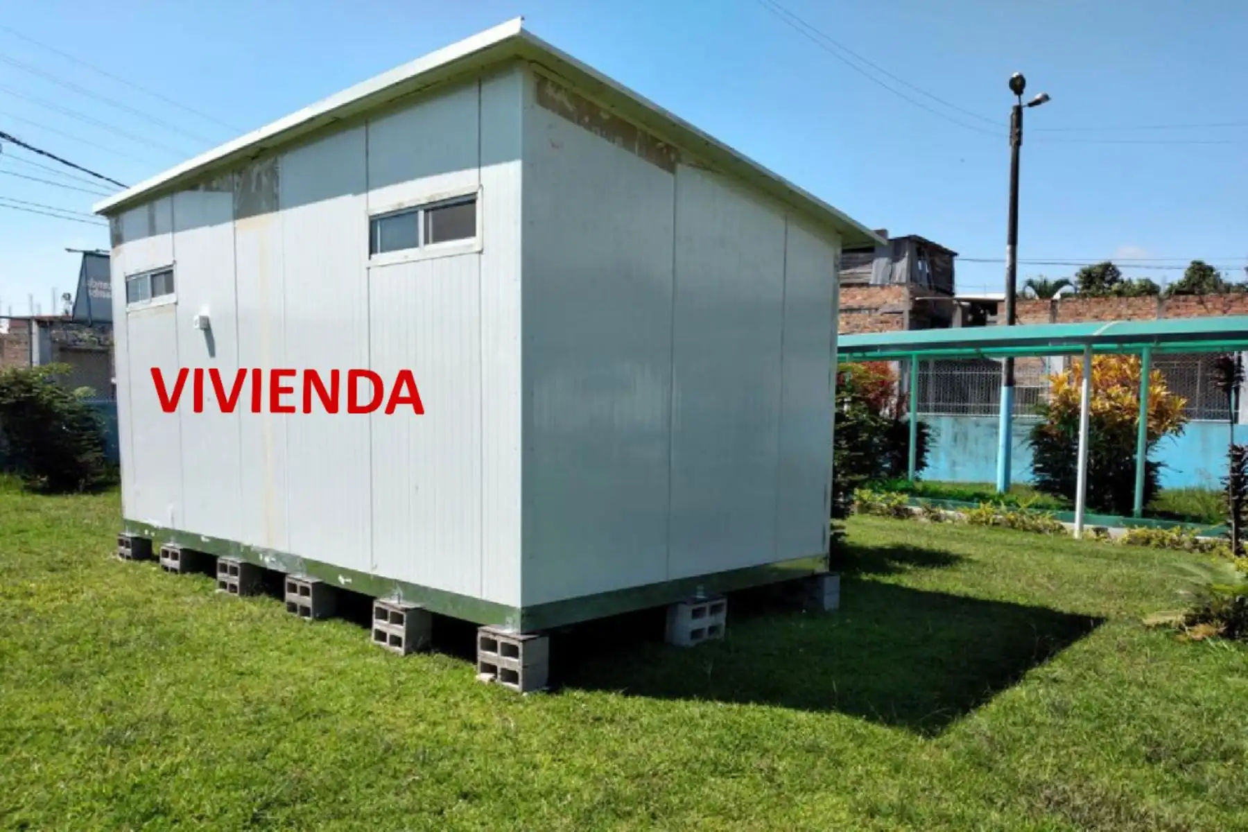 Ministerio de Vivienda instala módulos temporales de vivienda en los hospitales de los distritos de Nuevo Cajamarca, Rioja y Moyobamba, en San Martin donde se atenderá a pacientes con síntomas y diagnosticados con COVID 19.
Foto: Ministerio de Vivienda