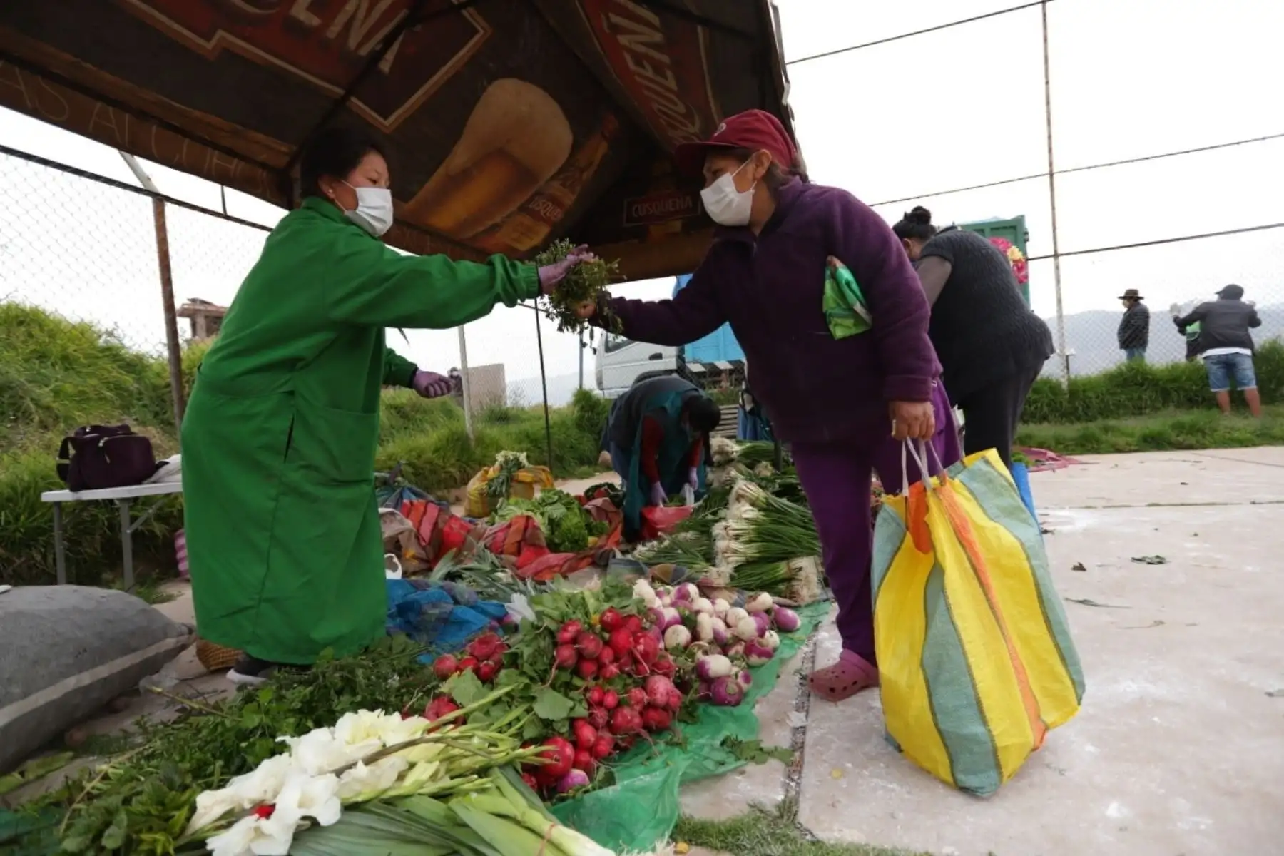 La Municipalidad Provincial del Cusco inició programa “El Mercado a tu Barrio” que facilita la cercanía entre productores y consumidores en distintos puntos y de estar forma evitar aglomeraciones en principales centros de abasto. Foto: ANDINA/Municipalidad del Cusco