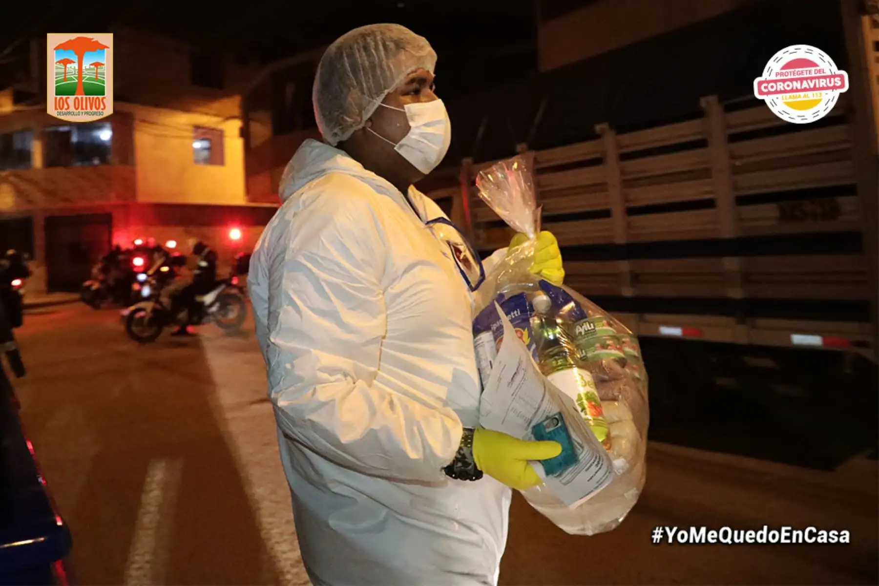 Personal de la Municipalidad de Los Olivos
entregó canastas básica familiar a hogares en situación de vulnerabilidad con apoyo del Ejército y la Policía. Foto: ANDINA/Municipalidad de Los Olivos