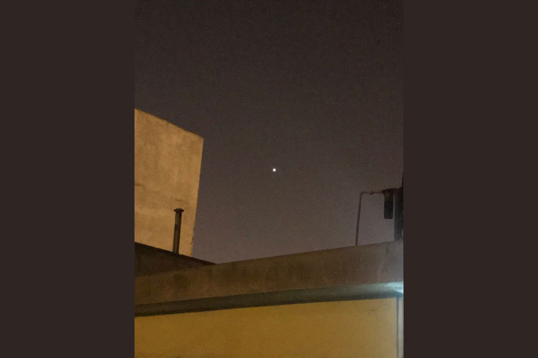 Durante estos días se podrán observar planetas como Venus, Saturno o Marte; además de estrellas fugaces por nuestro cielo, dijo la Agencia Espacial del Perú. Foto: Twitter @Ronny_Isla