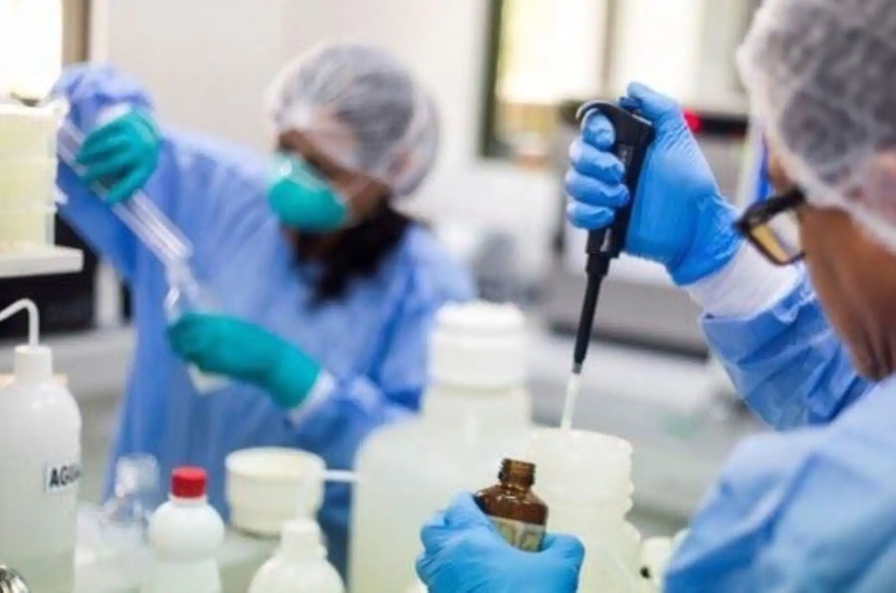 Innovadores proyectos de naturaleza tecnológica fueron premiados por la Universidad Católica Santa María de Arequipa, tras triunfar en el Hackathon “Reto Covid-19”, que  tuvo como objetivo fomentar la cultura emprendedora, investigativa y solidaria que contribuya a enfrentar con éxito esta pandemia.