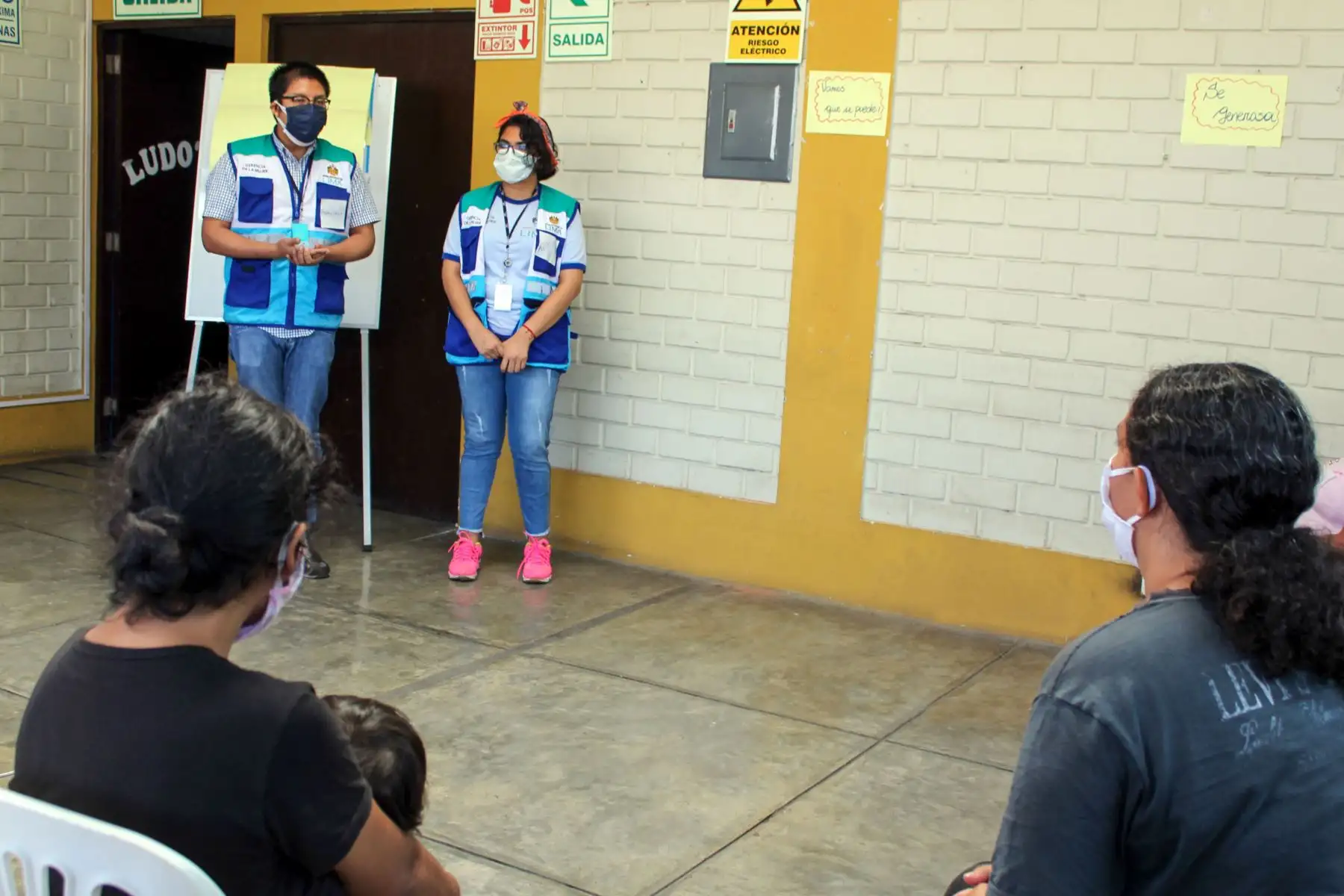 Se ofrecen charlas motivacionales a cargo de piscólogos. Foto: ANDINA/Municipalidad de Lima