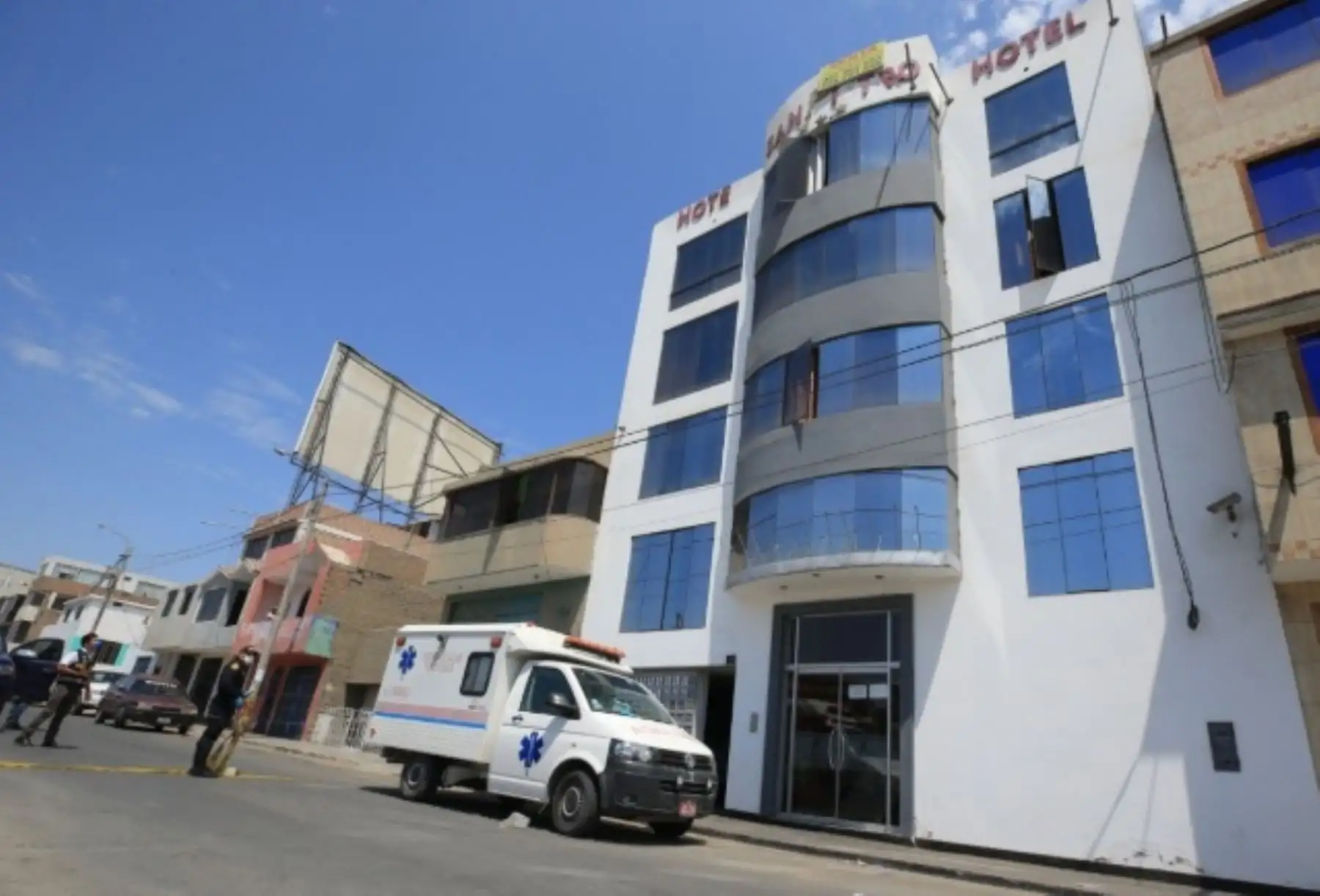 Como estrategia para romper la cadena de contagio del coronavirus covid-19, el Gobierno Regional de Áncash dispuso el aislamiento de pacientes positivos asintomáticos en establecimientos de hospedaje ubicados en provincias y distritos de dicho departamento.