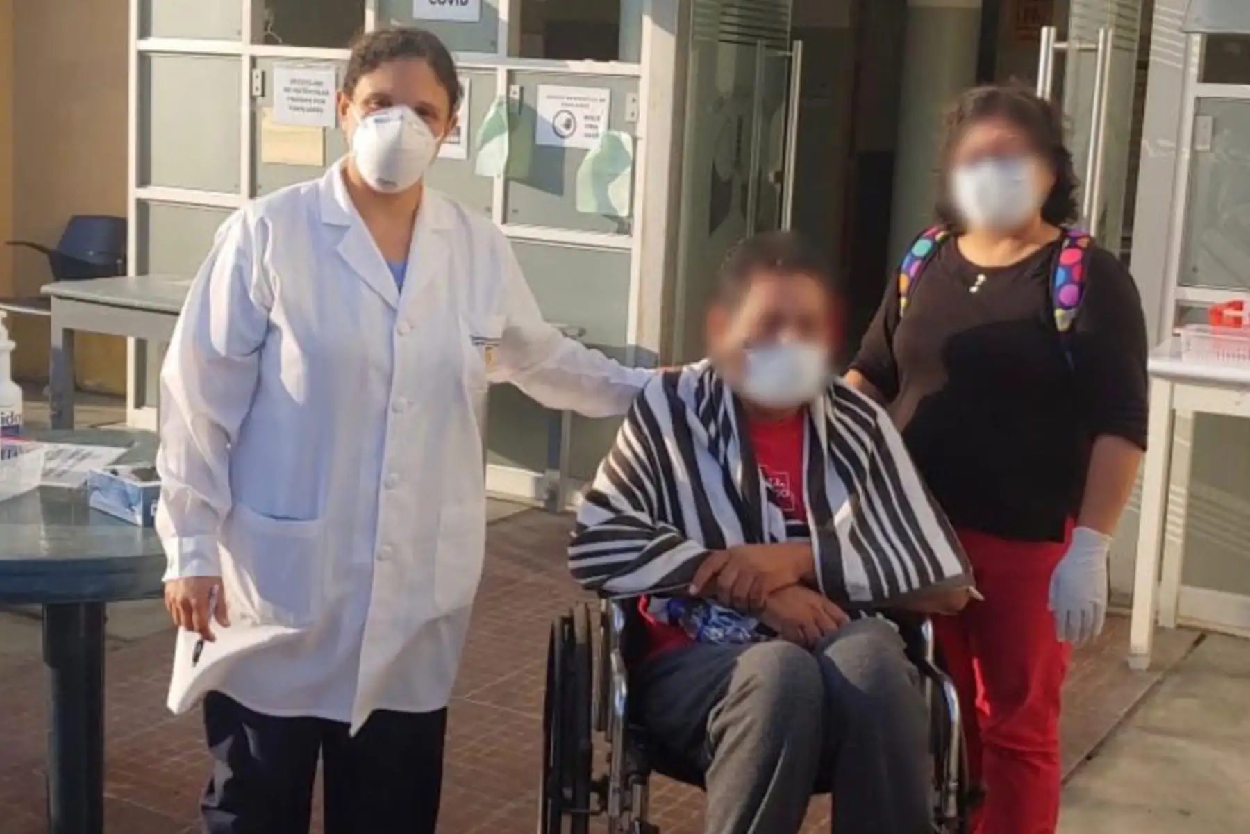 El tacneño Wilber L.T., de 49 años de edad, ha vuelto a nacer y hoy reposa junto a su familia en el distrito de San Martín de Porres.ANDINA/Difusión