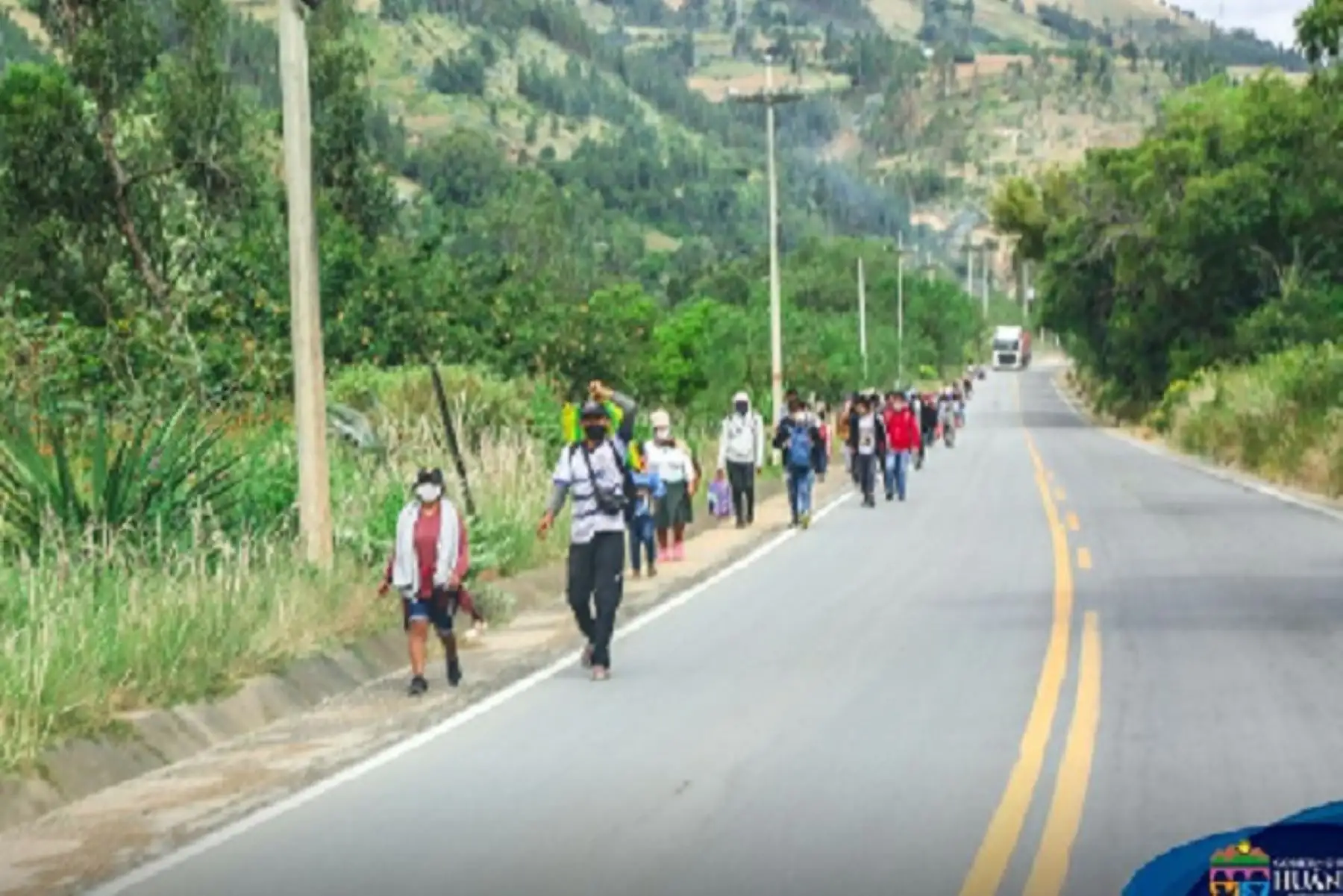 Los huanuqueños retornantes luego de ser evaluados por el personal de Salud cumplen el aislamiento social correspondiente en los ambientes proporcionados por el gobierno regional.