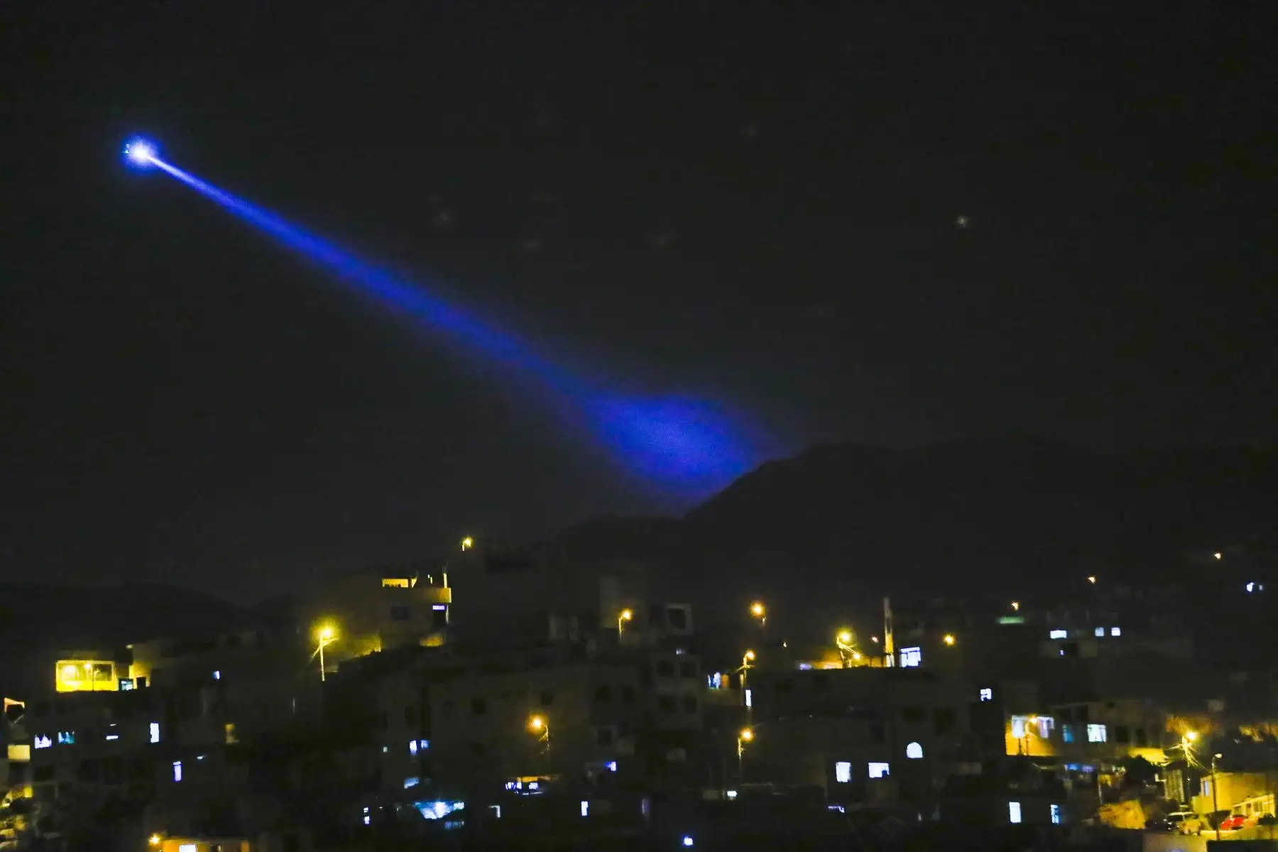 Vuelos nocturnos de las Fuerzas Armadas para supervisar cuarentena. Foto: ANDINA/Carlos Lezama