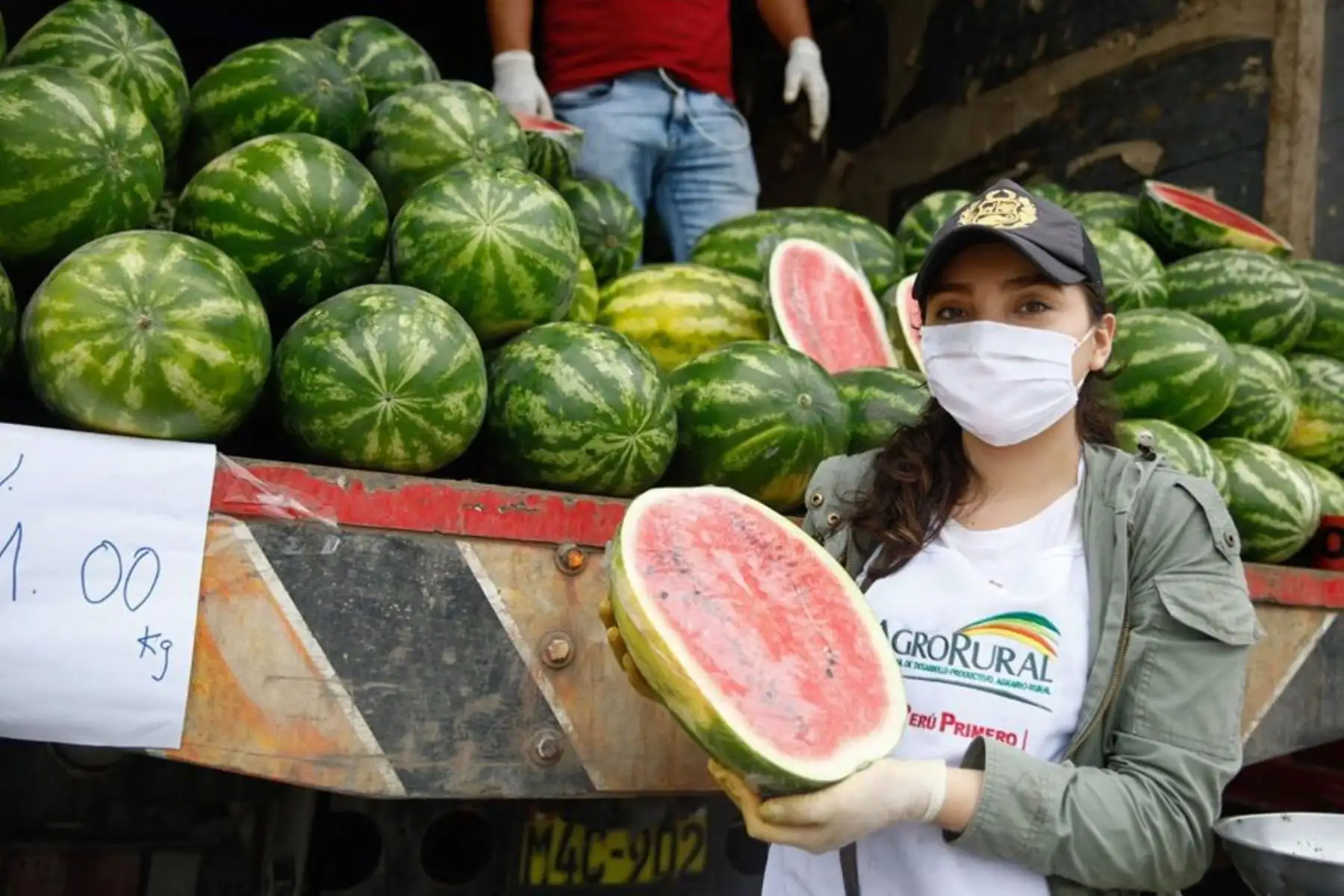 El Ministerio de Agricultura y el Gobierno Regional de San Martín promueven  el mercado itinerante “De la Chacra a la Olla” en el campo ferial Ayaymama de Moyobamba de la región San Martín.
Foto: Gobierno Regional San Martín