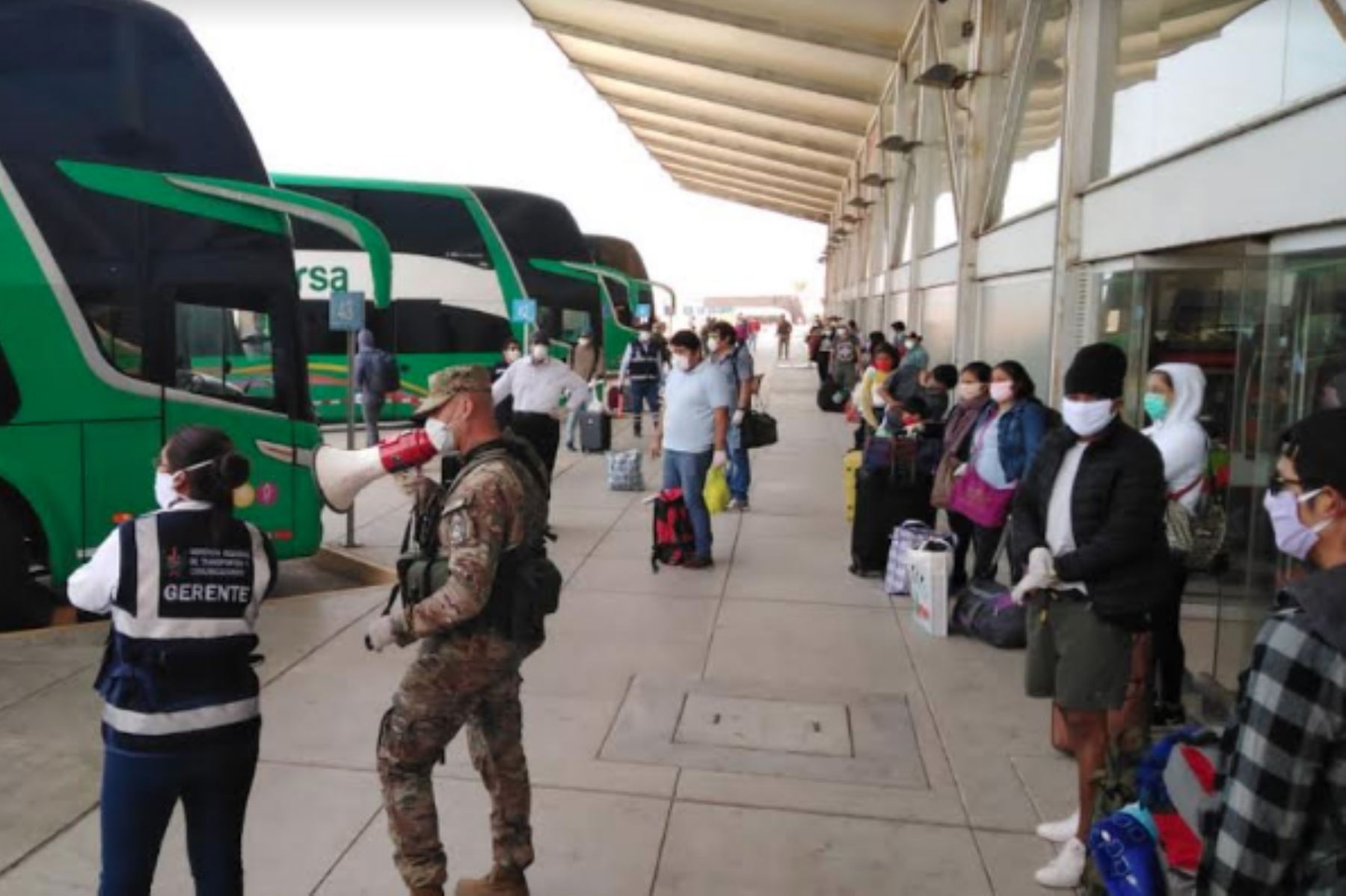 Más de 250 personas han retornado sus hogares en las regiones de Lima y San Martín desde Trujillo, informó el gobernador de La Libertad, Manuel Llempén Coronel.
