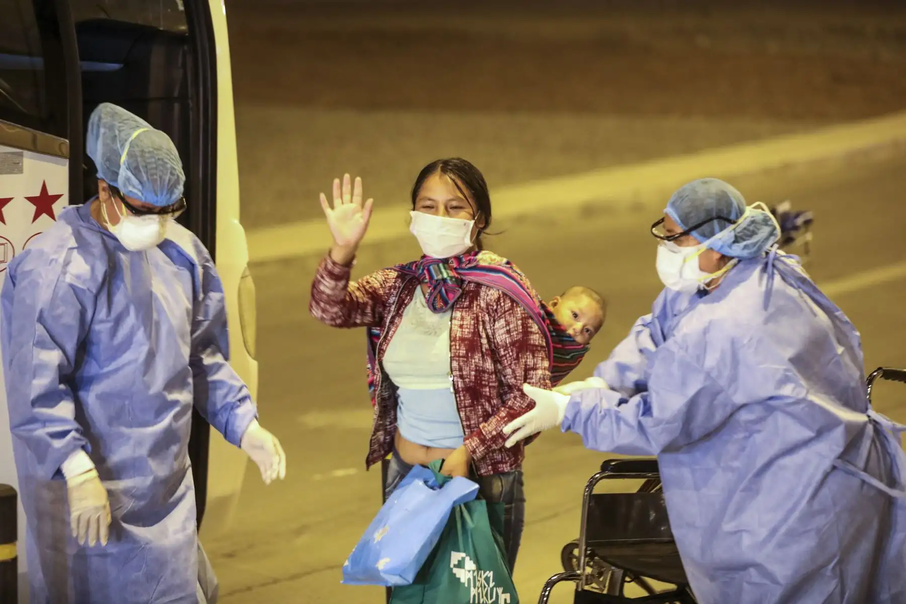 Essalud da de alta a 39 personas de Huancavelica del Centro de atención y aislamiento de Coronavirus.Foto:ANDINA/essalud
