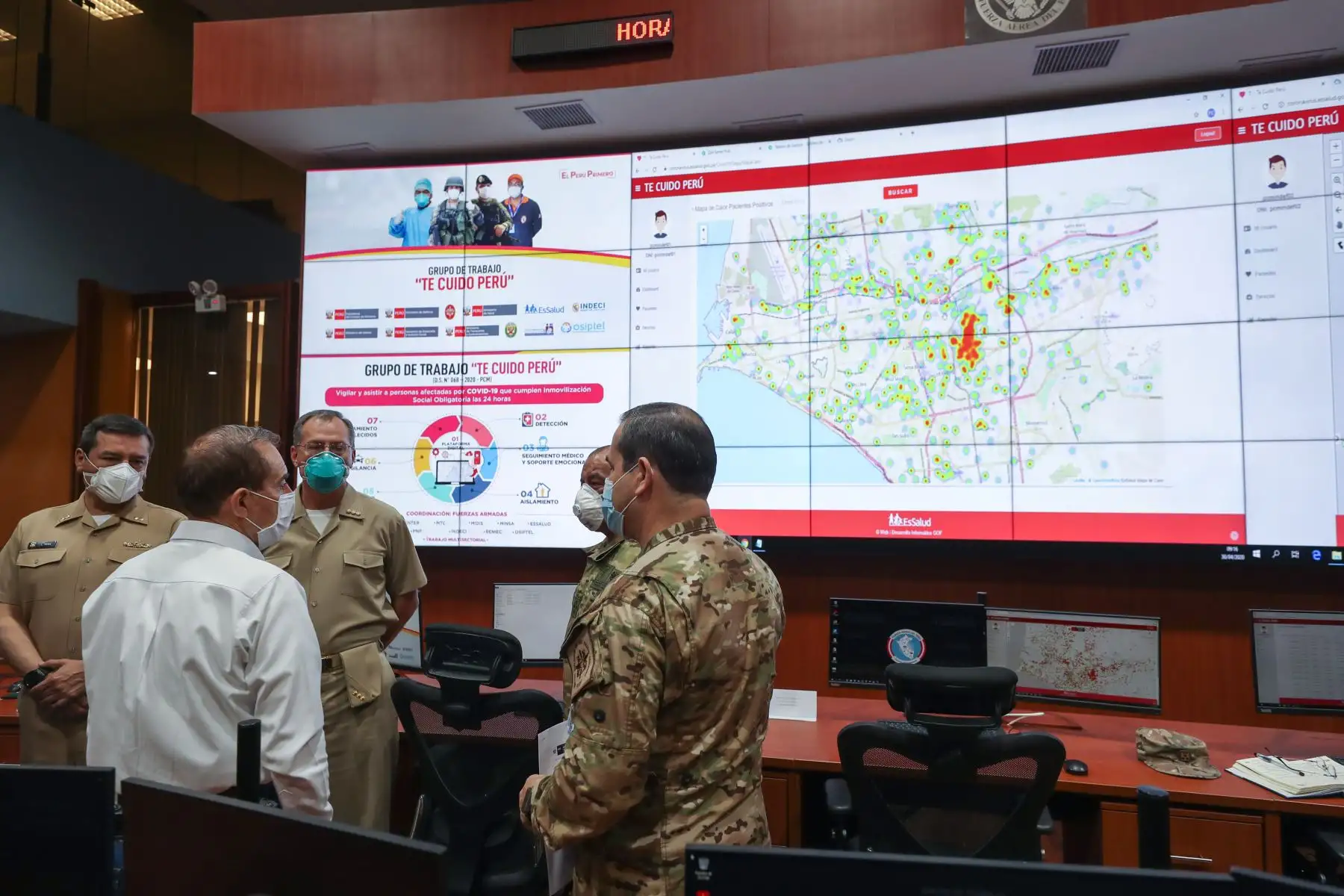 Ministro de Defensa, Walter Martos presenta plataforma digital “ Te cuido Perú “.
Foto: Mindef