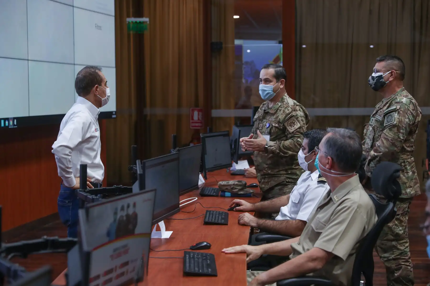 Ministro de Defensa, Walter Martos presenta plataforma digital “ Te cuido Perú “.
Foto: Mindef