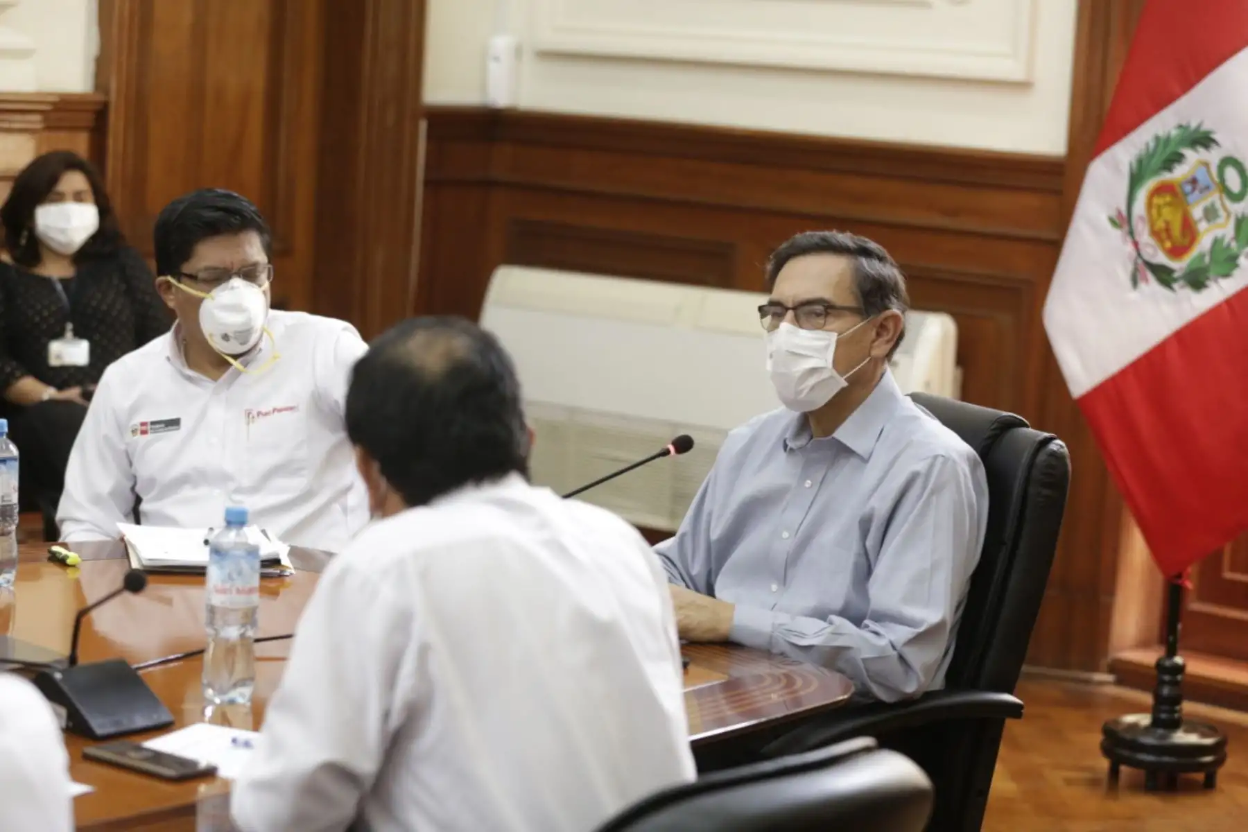 Presidente Vizcarra lidera reunión con representantes de sectores del Ejecutivo