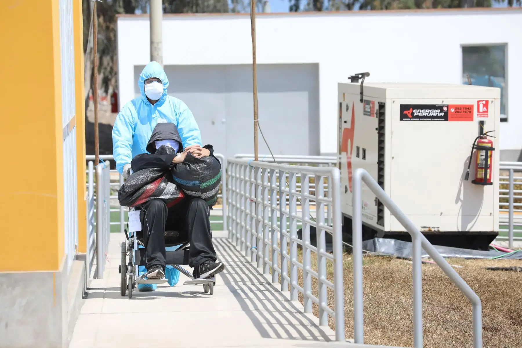 EsSalud destinará más de S/ 28 millones en el pago de un bono económico al personal médico y asistencial que combate al Covid-19 en los hospitales del Seguro Social en todo el país.
Foto: EsSalud