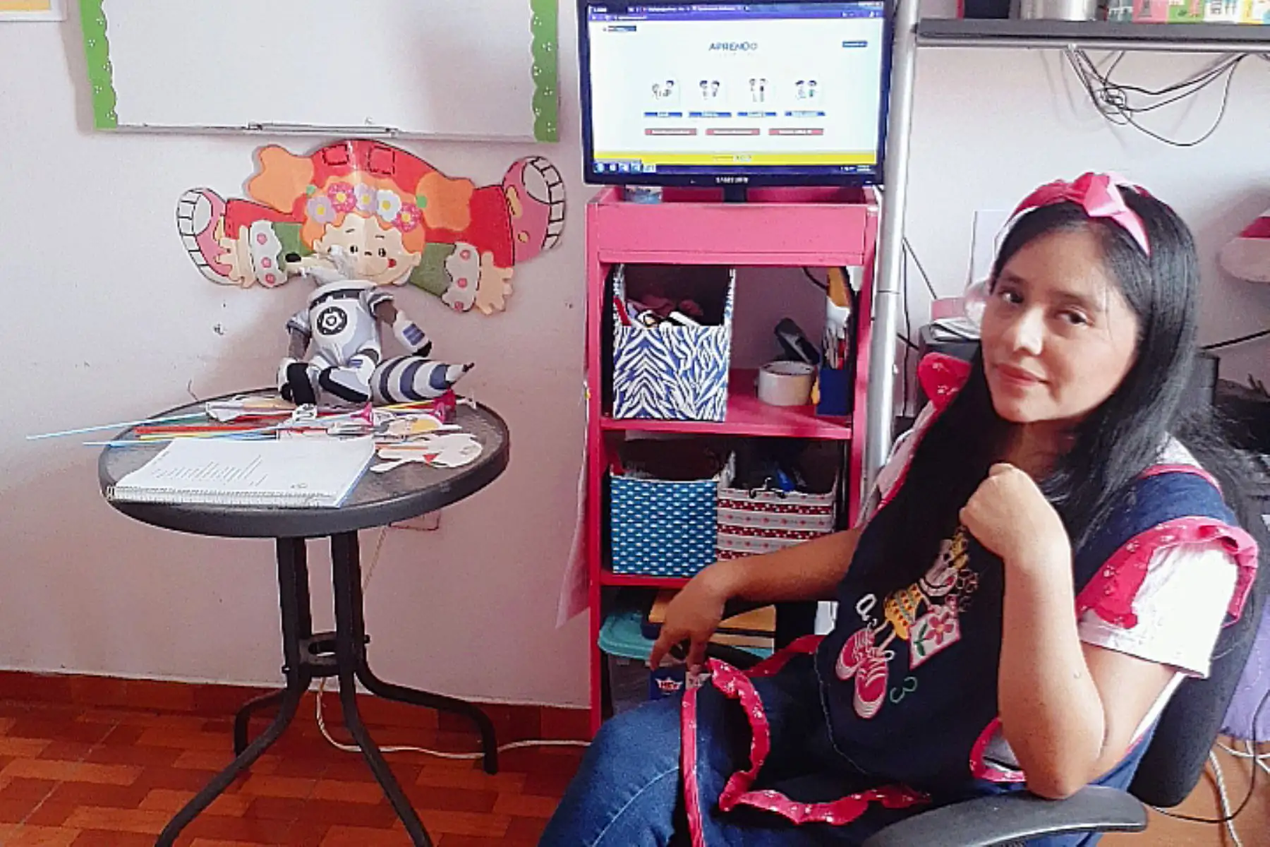 Profesora de primaria de IE 107 Daniel Alcides Carrión de UGEL N06, Rocío Montalvo Montes apuesta por educación digital, y ya tiene buenos resultados. ANDINA/Difusión
