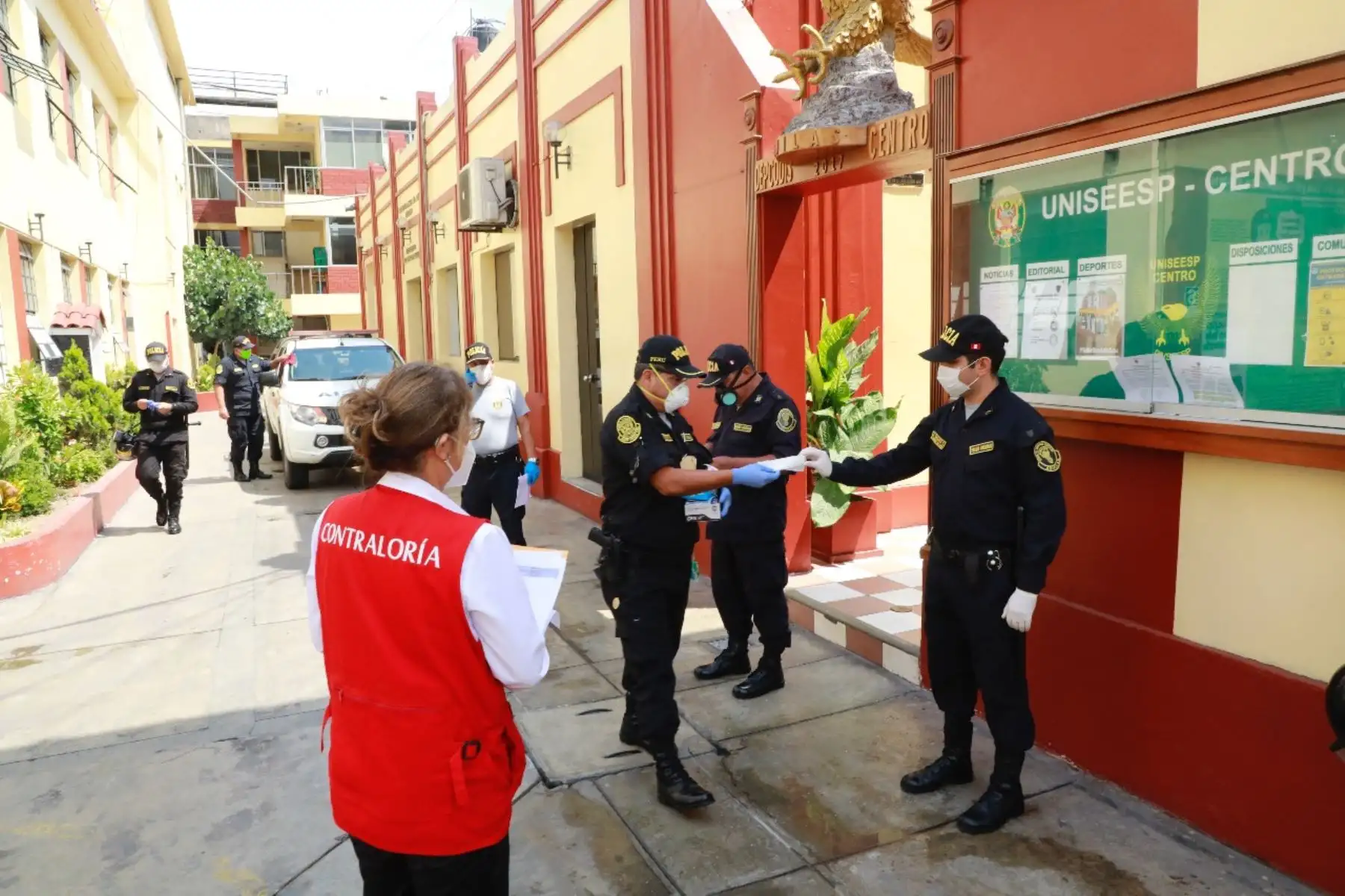 Contraloría realiza visitas de control a comisarías en el marco del Megaoperativo de Emergencia Sanitaria por COVID-19.
Foto: Contraloría