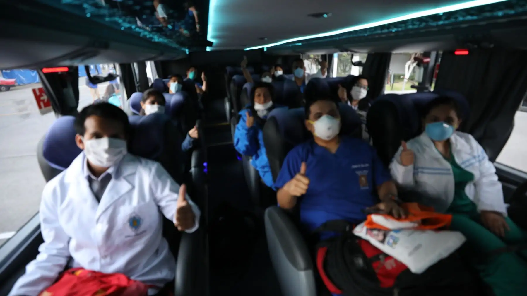 Presidenta de EsSalud Fiorella Molinelli,
supervisó el embarque de una delegación médica conformada por 51 personas que partió rumbo a Loreto para laborar en el Primer Hospital Itinerante, contra el Coranavirus.Foto:ANDINA/Essalud