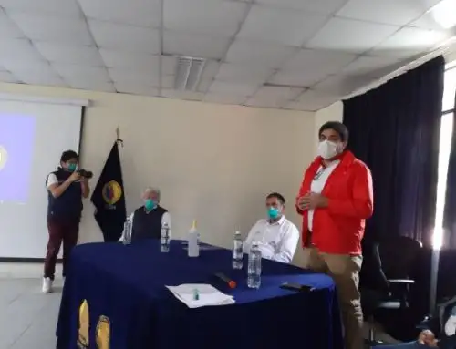 El ministro de Educación, Martín Benavides, hizo un llamado a la población para redoblar esfuerzos en la lucha contra el coronavirus covid-19 y sostuvo que la pandemia representa un fuerte desafío que se debe afrontar con la acción responsable de cada ciudadano y el trabajo conjunto y coordinado de las autoridades.