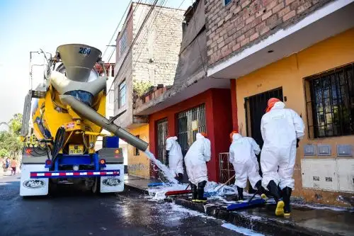 Coronavirus: desinfectan asentamientos humanos del Cercado de Lima. Foto: ANDINA/Difusión.