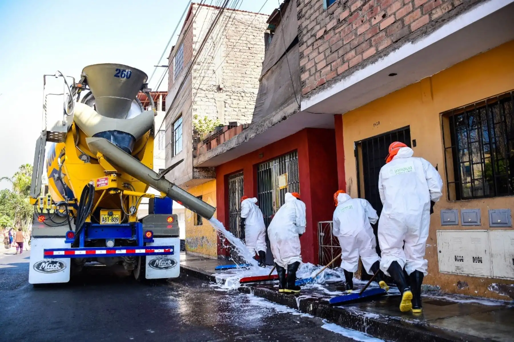 Coronavirus: desinfectan asentamientos humanos del Cercado de Lima. Foto: ANDINA/Difusión.