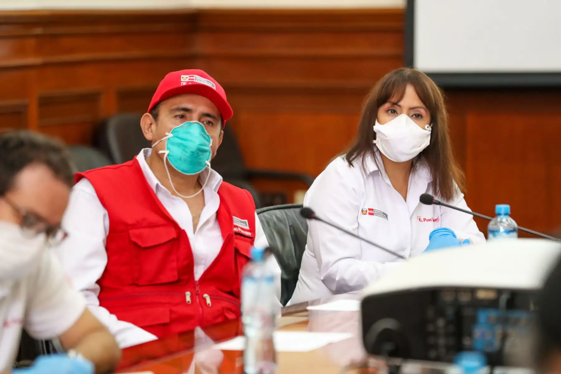 Miembros de la Comisión Multisectorial de Alto Nivel contra el Coronavirus se reúnen bajo la dirección del presidente del Consejo de Ministros, Vicente Zeballos, donde vienen evaluando las medidas en el marco de la emergencia por el COVID-19.
Foto: PCM