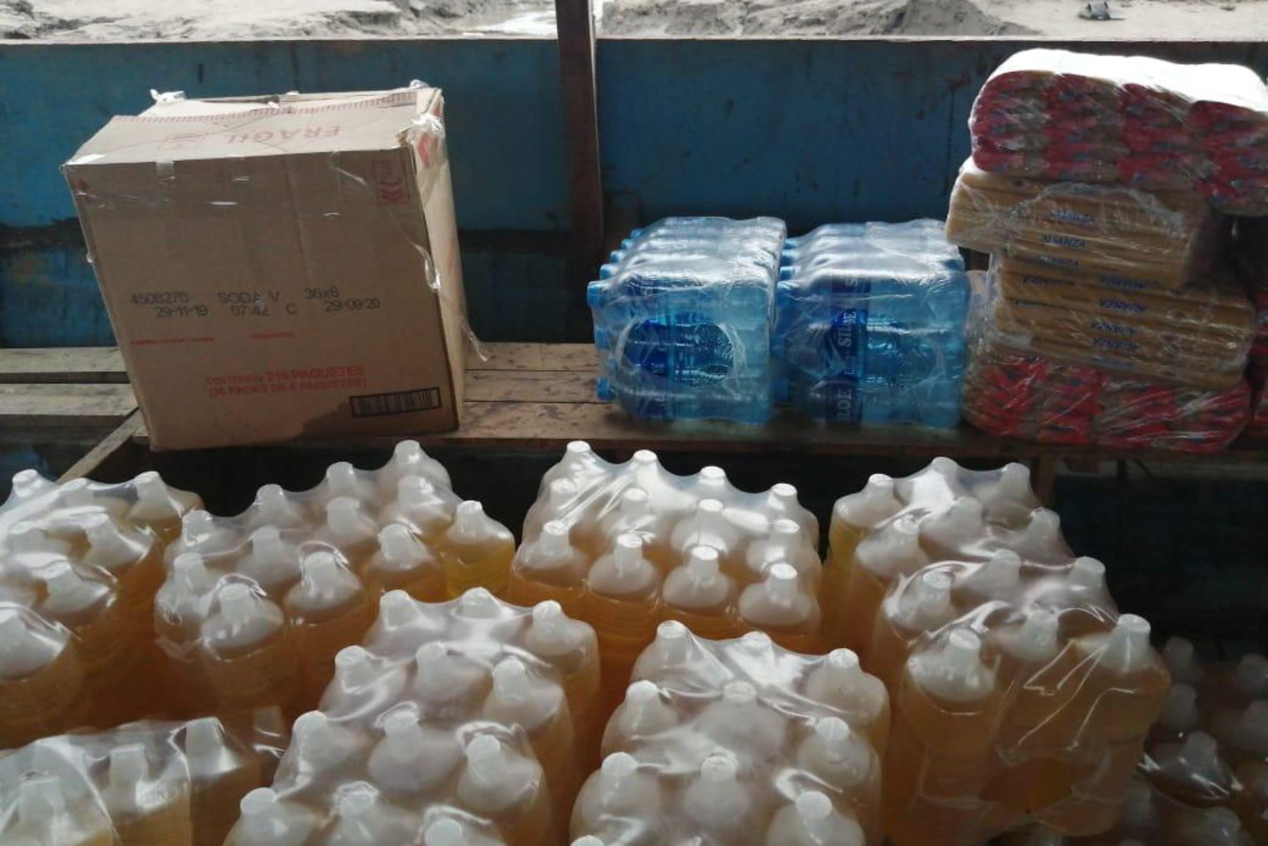El Ministerio de Cultura coordinó la entrega de canastas de alimentos a comunidades indígenas de Ucayali. Foto: MINCUL