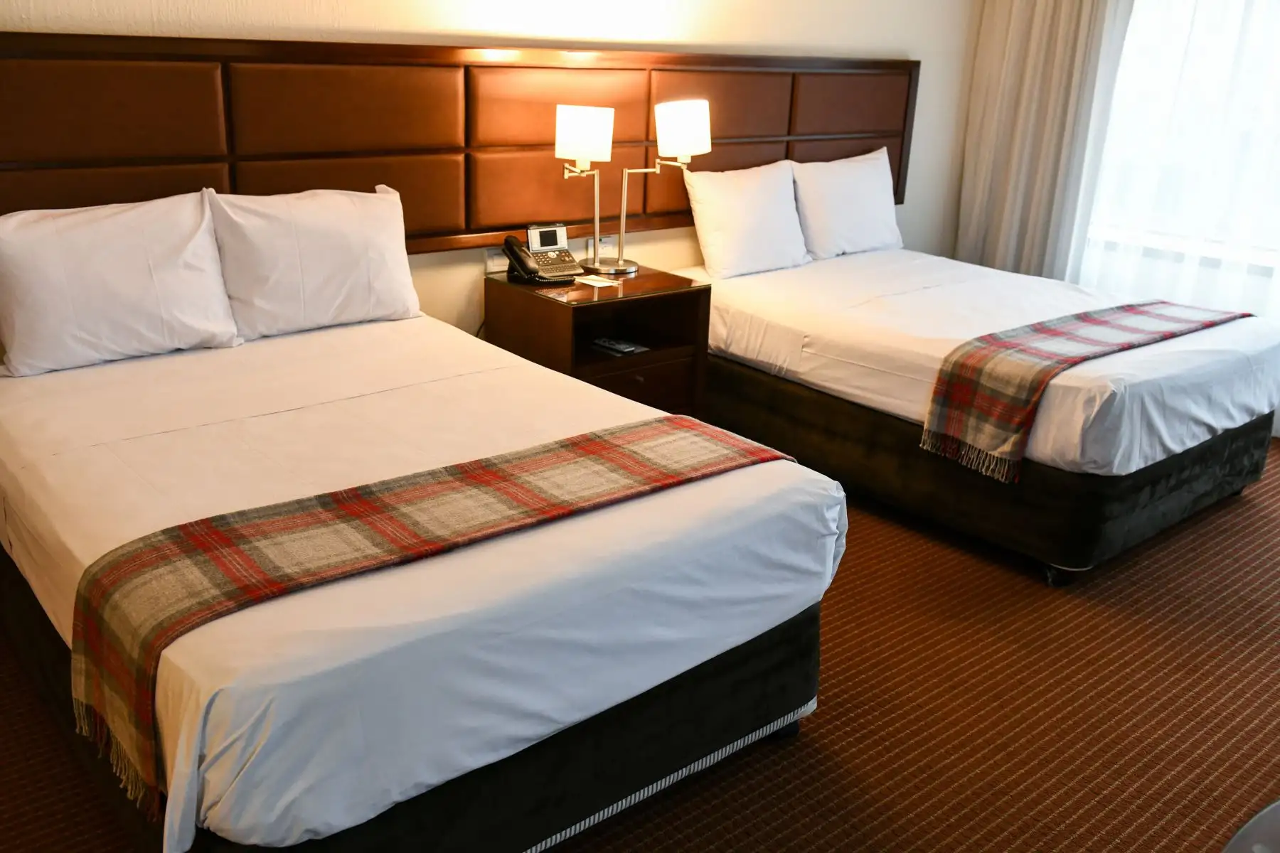 La cadena Casa Andina Hotel ha dispuesto 132 habitaciones dobles en sus diferentes sedes a nivel nacional para agentes policiales que están en cuarentena.
Foto: Mininter