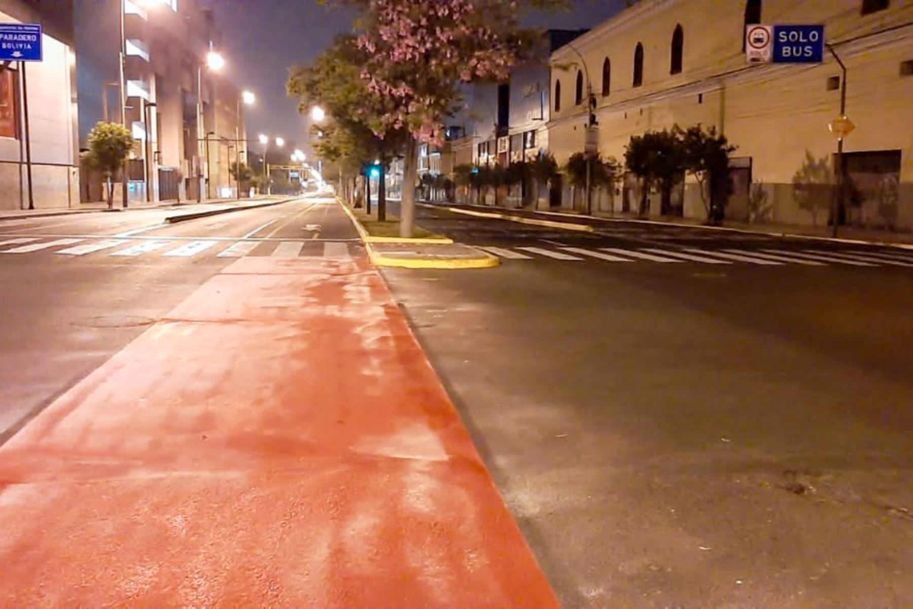 Municipalidad de Lima realizó pintado de ciclovias, en la  Av Garcilaso de la Vega del cercado de Lima.Foto:ANDINA/MLM