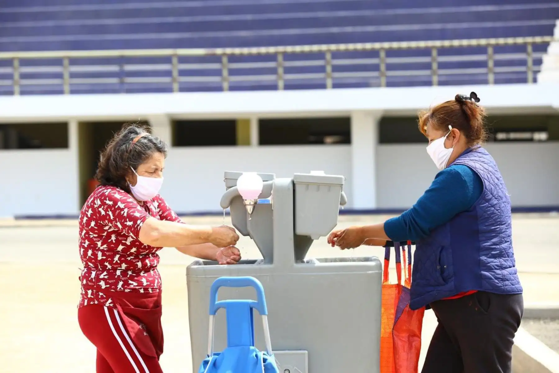 Ministerio de Agricultura promueve los mercados Minagri " De la Chacra a la olla" en el estadio San Genaro del distrito de Chorrillos.
Foto: Minagri
