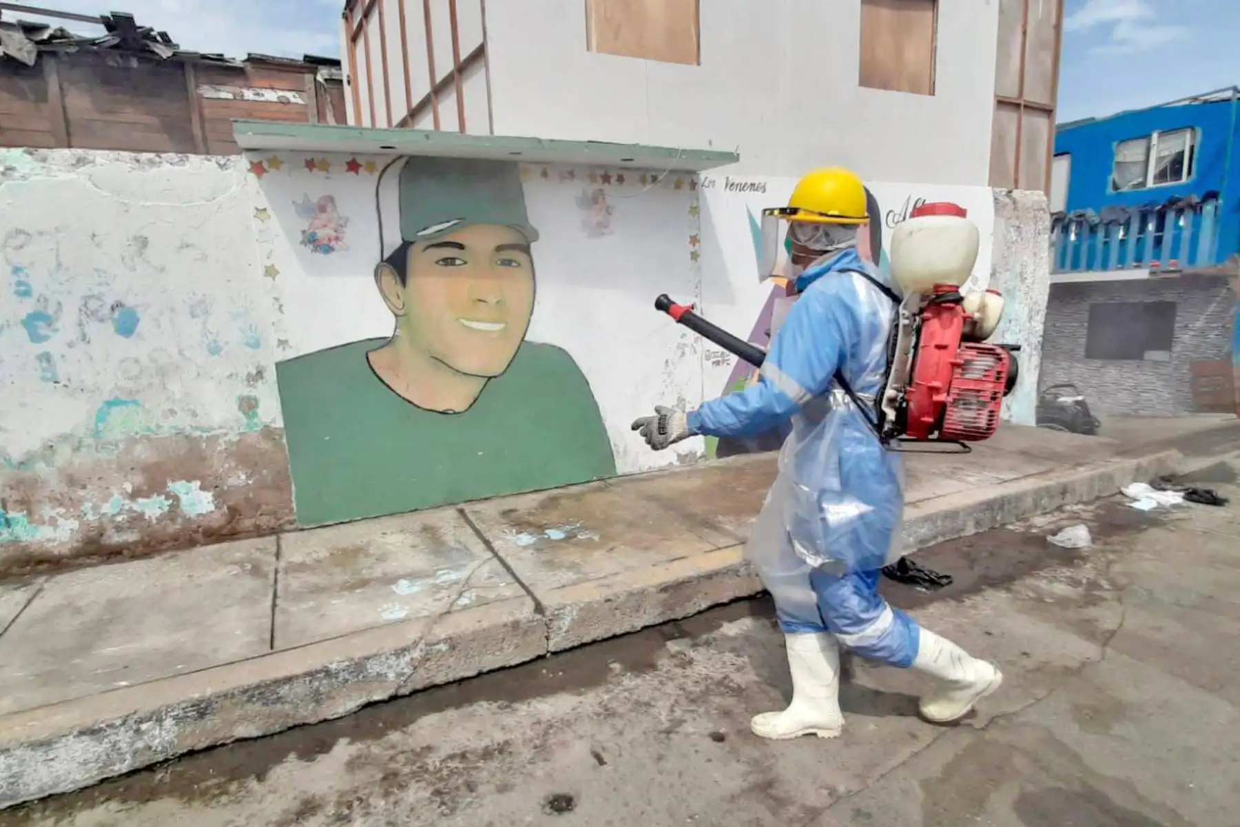 Personal de la Municipalidad Provincial del Callao ejecutó trabajos de limpieza y desinfección en su jurisdicción a fin de evitar la propagación del coronavirus. Foto: ANDINA/Municipalidad del Callao