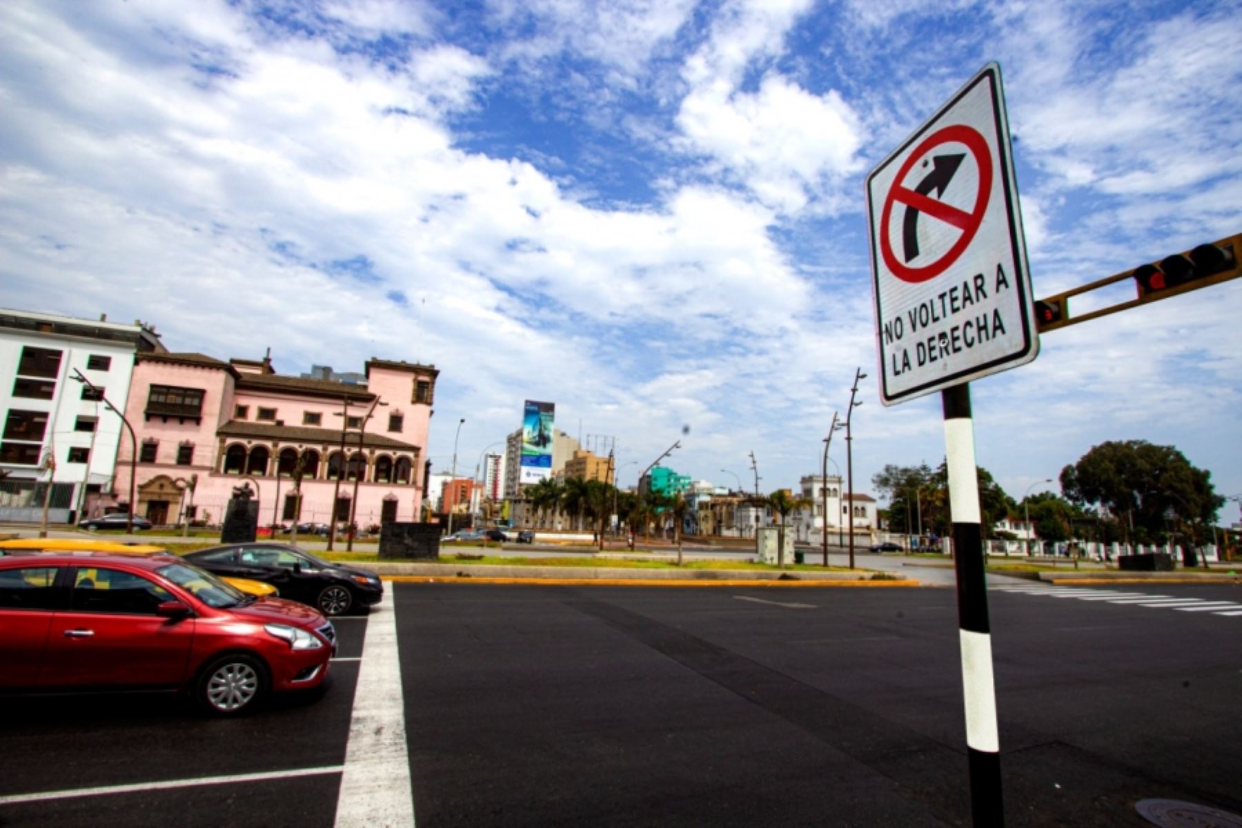 Modifican tránsito vehicular en tramo de avenida Garcilaso por ciclovía temporal. Foto: ANDINA/difusión.