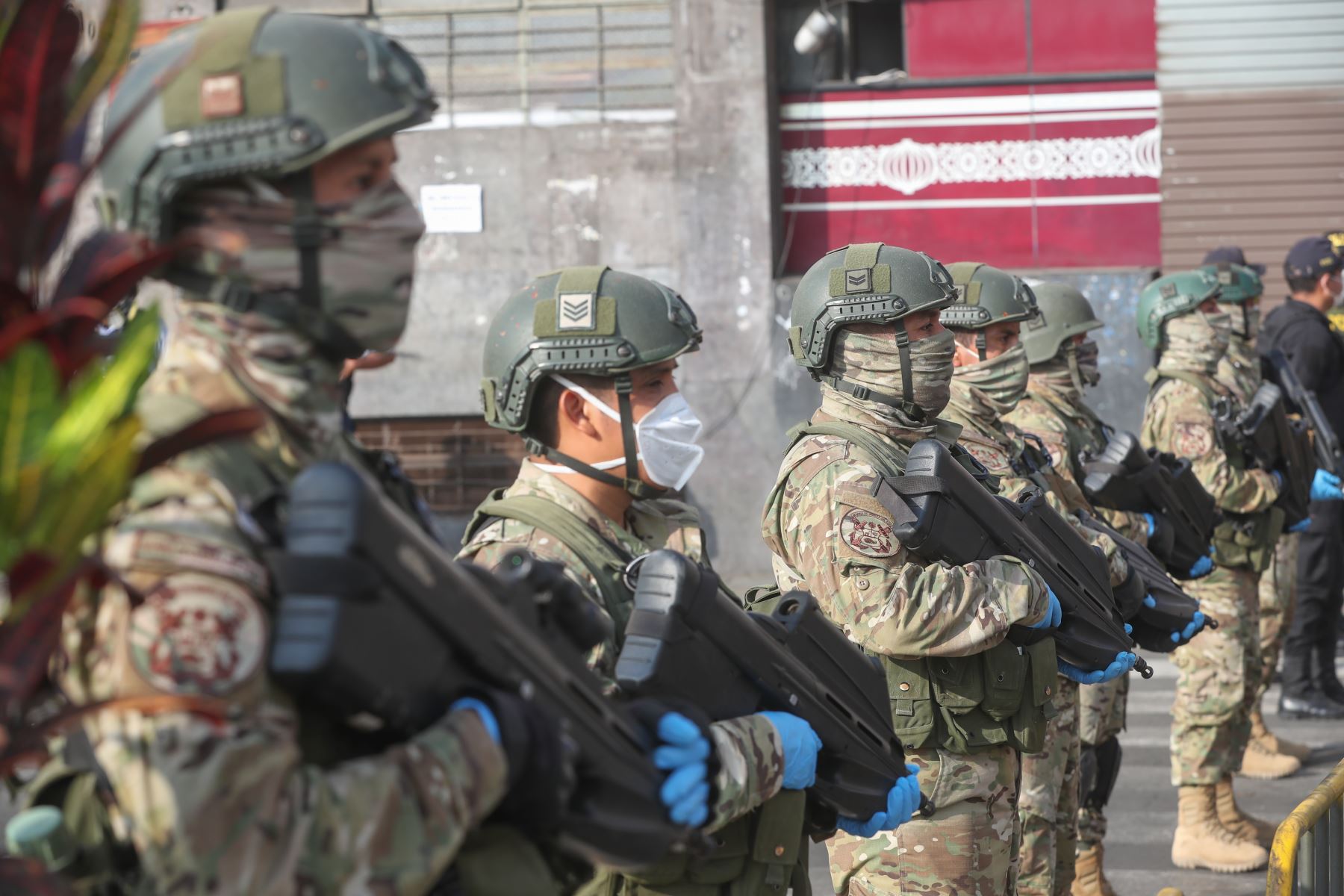 Evalúan apoyo de Fuerzas Armadas a Policía en patrullaje de calles