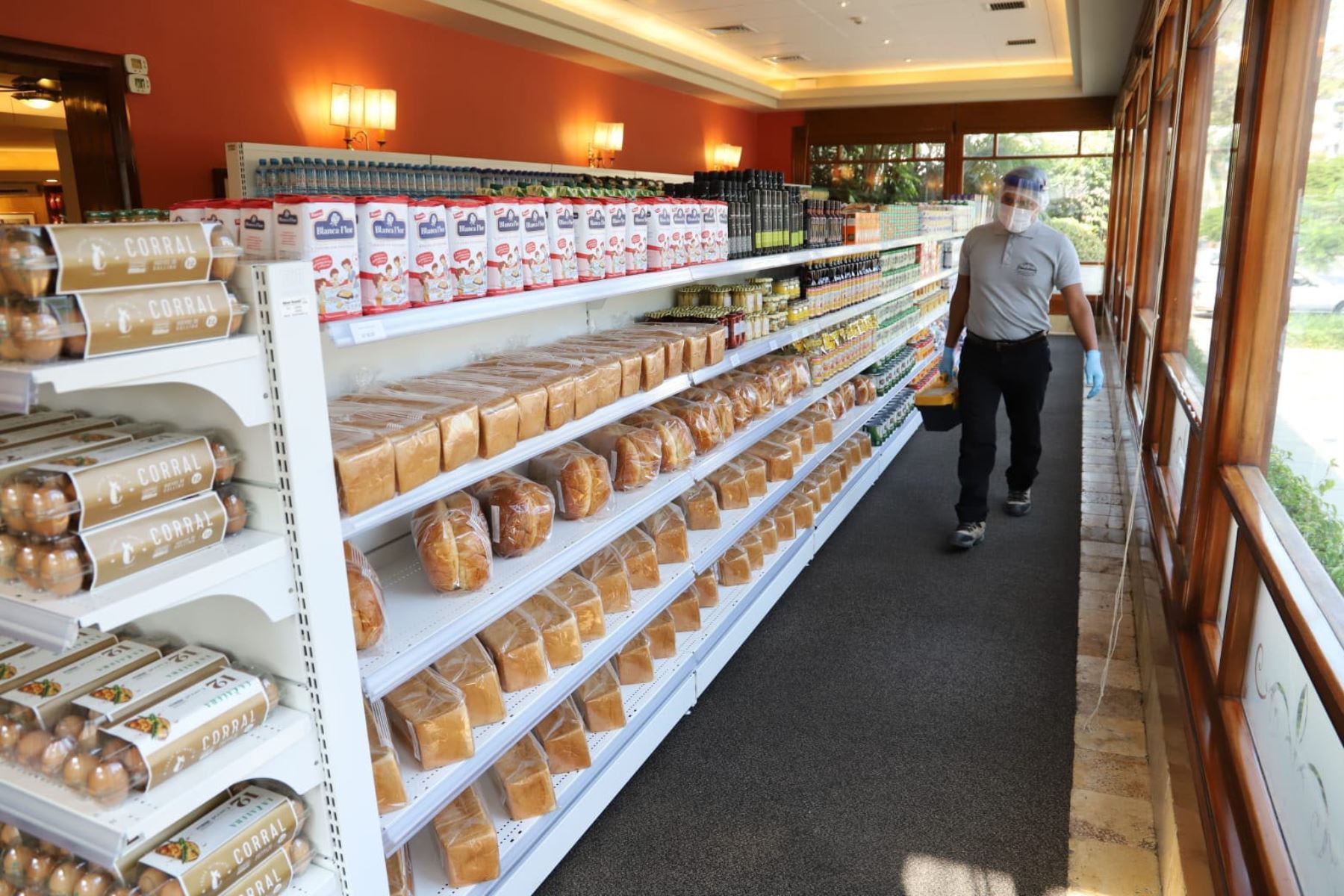 La pastelería San Antonio cambio de giro de negocio ante aislamiento social obligatorio. ANDINA/Difusión