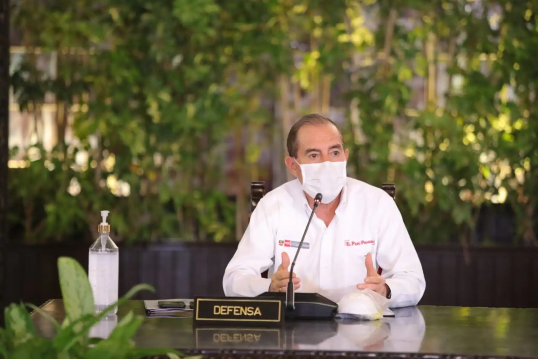 El Ministro de Defensa Walter Martos, detalló la nueva estrategia que permitirá detectar y brindar un tratamiento temprano a casos de coronavirus (covid-19).  ANDINA/Prensa Presidencia