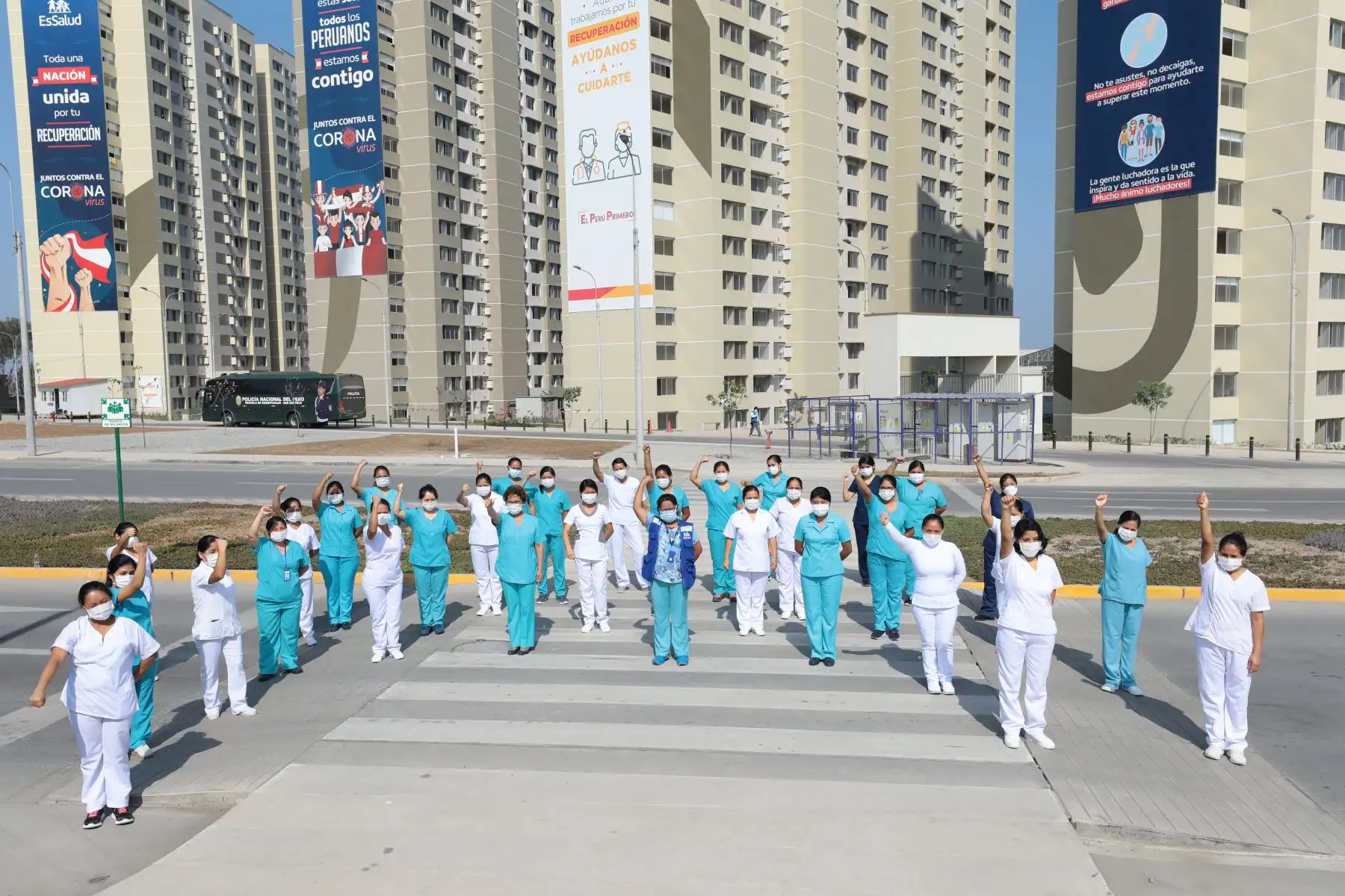 Médicos y enfermeras de Essalud pasarán Día de la Madre en Villa Panamericana luchando contra el COVID-19.Foto:ANDINA/Essalud