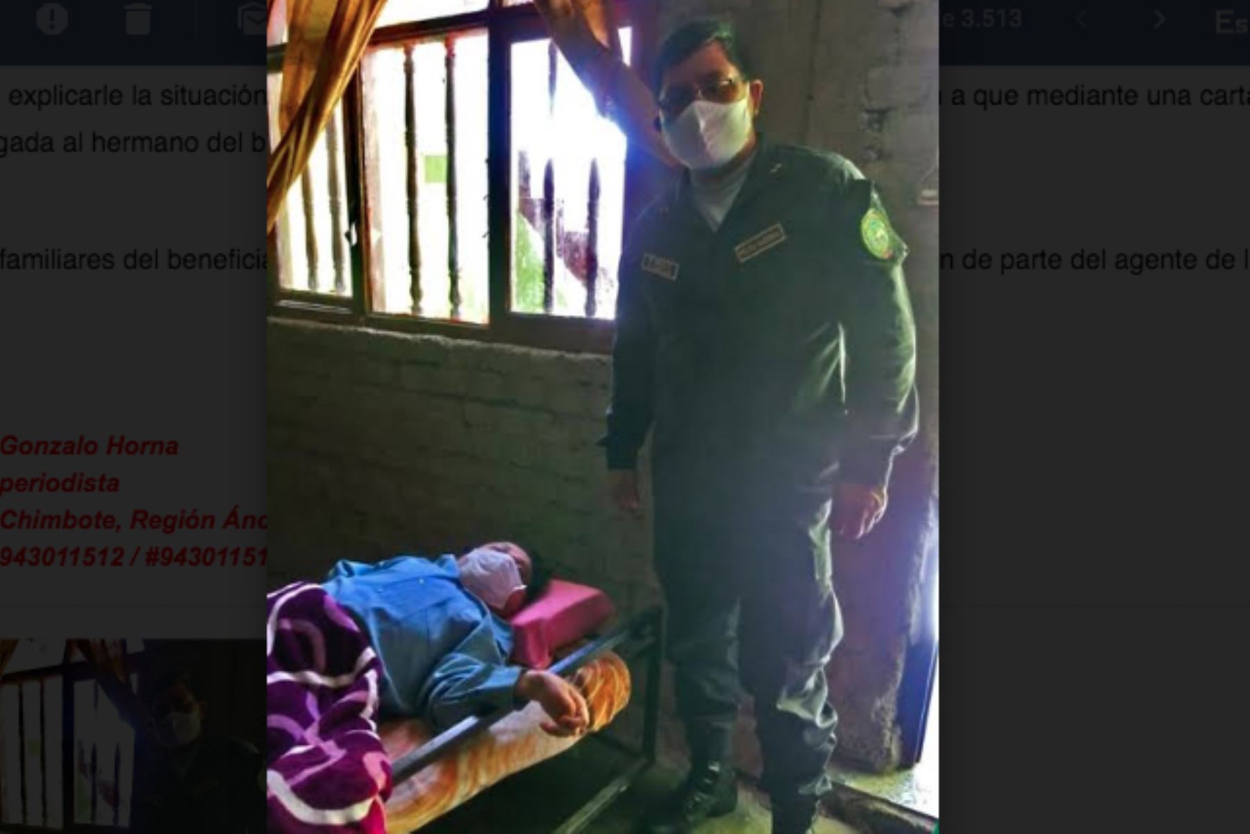En el distrito de Coishco, región Áncash, un policía ayudó a un ciudadano postrado en cama a cobrar bono solidario. Foto: ANDINA/Difusión