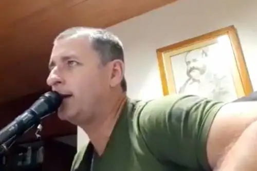 El capitán Renzo Whittembury dijo que se inspiró en un discurso que su líder de equipo pronunció al batallón. Foto: Captura