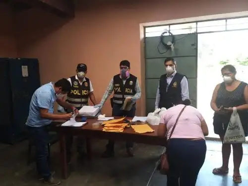 La Fiscalía Especializada en Delitos de Corrupción de Funcionarios de Lambayeque intervino el municipio de Cayaltí por presuntas irregularidades en la compra de alimentos. ANDINA/Difusión