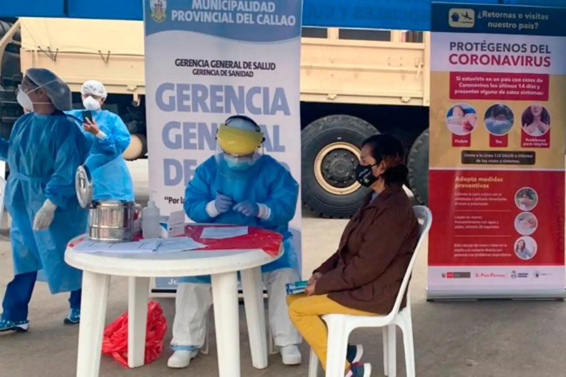 Municipalidad Provincial del Callao realizó el cierre temporal del centro de abasto para la desinfección y reordenamiento, tras dar positivo  53 comerciantes del Mercado Rojo en Gambetta Baja.
Foto: Municipalidad Provincial del Callao