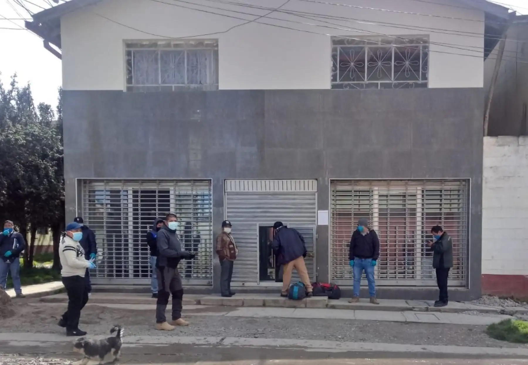 Autoridades de Pasco intervienen clínica clandestina que tomaba pruebas rápidas para descartar casos de covid-19. ANDINA/Difusión
